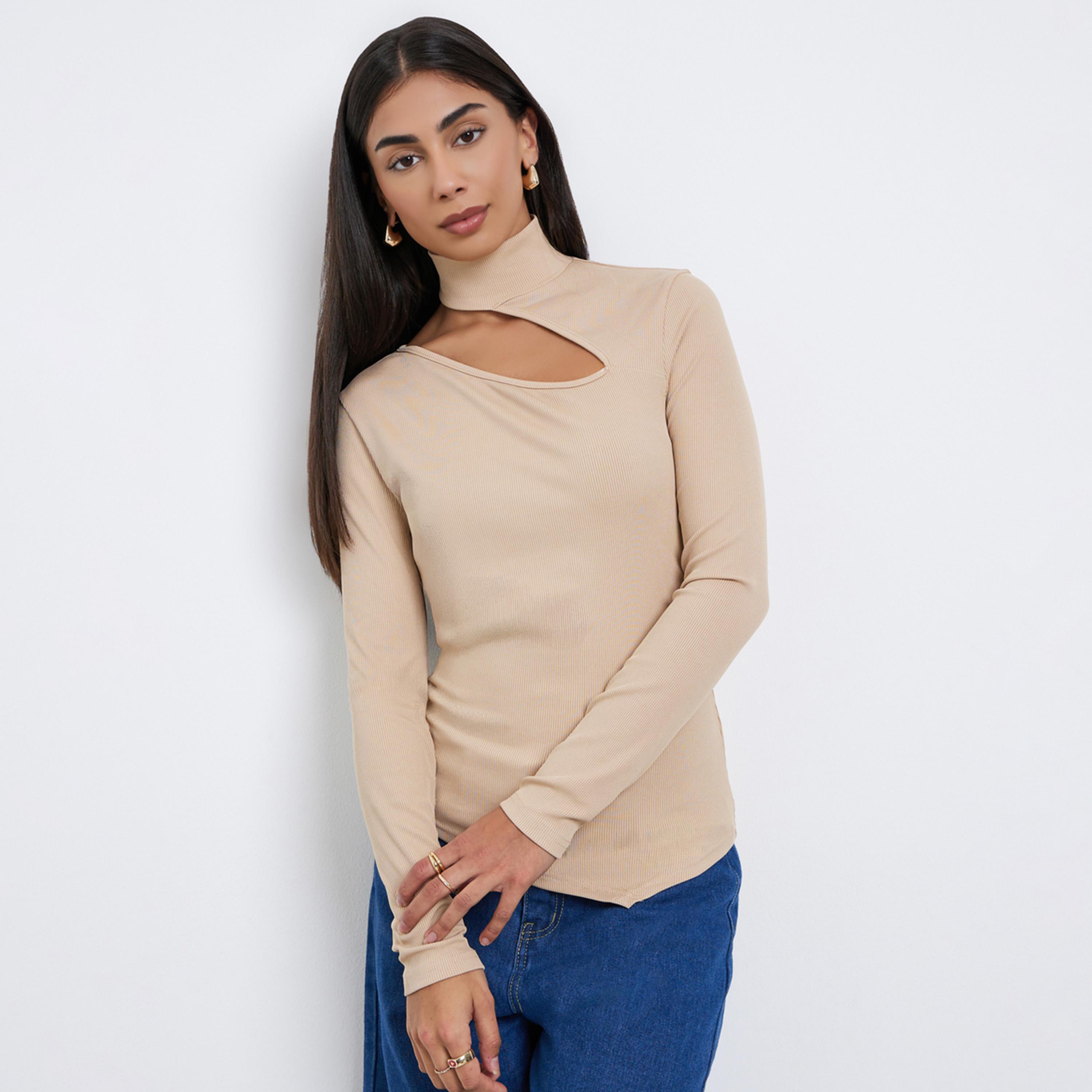 ستايلي - بلوزة محبوكة لون بيج مع تفاصيل مقصوصة-women-clothing-tshirts-image-1
