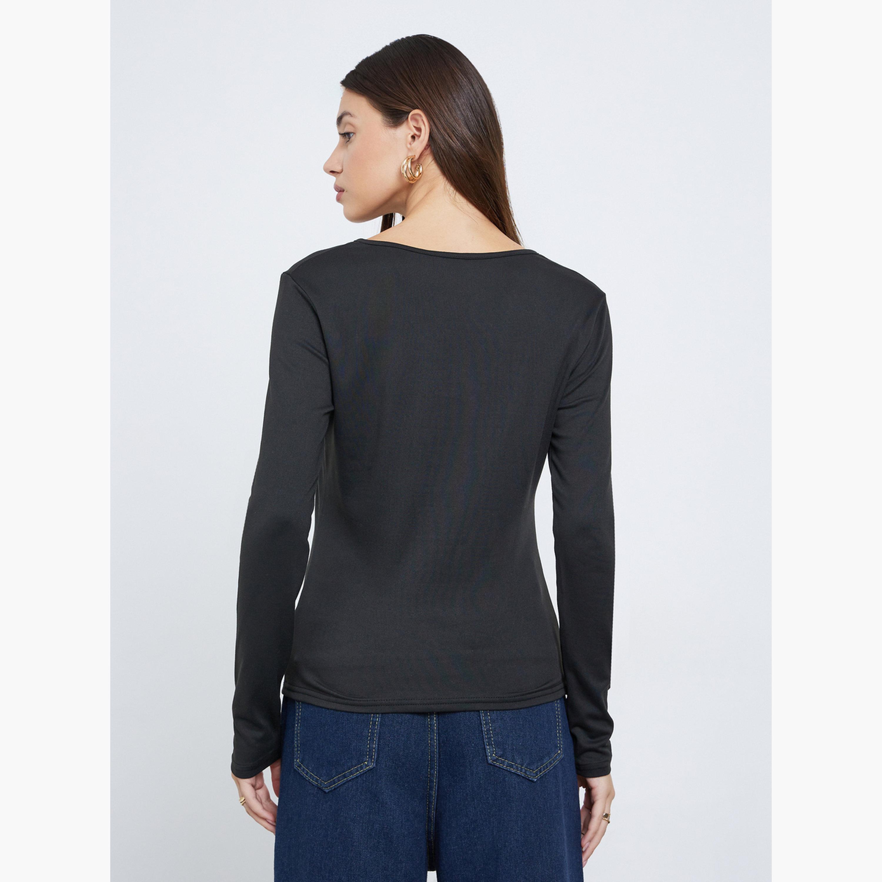 ستايلي - بلوزة محبوكة ضيقة بتفاصيل ثقب المفتاح لون أسود-women-clothing-shirtsandblouses-shirts-image-5