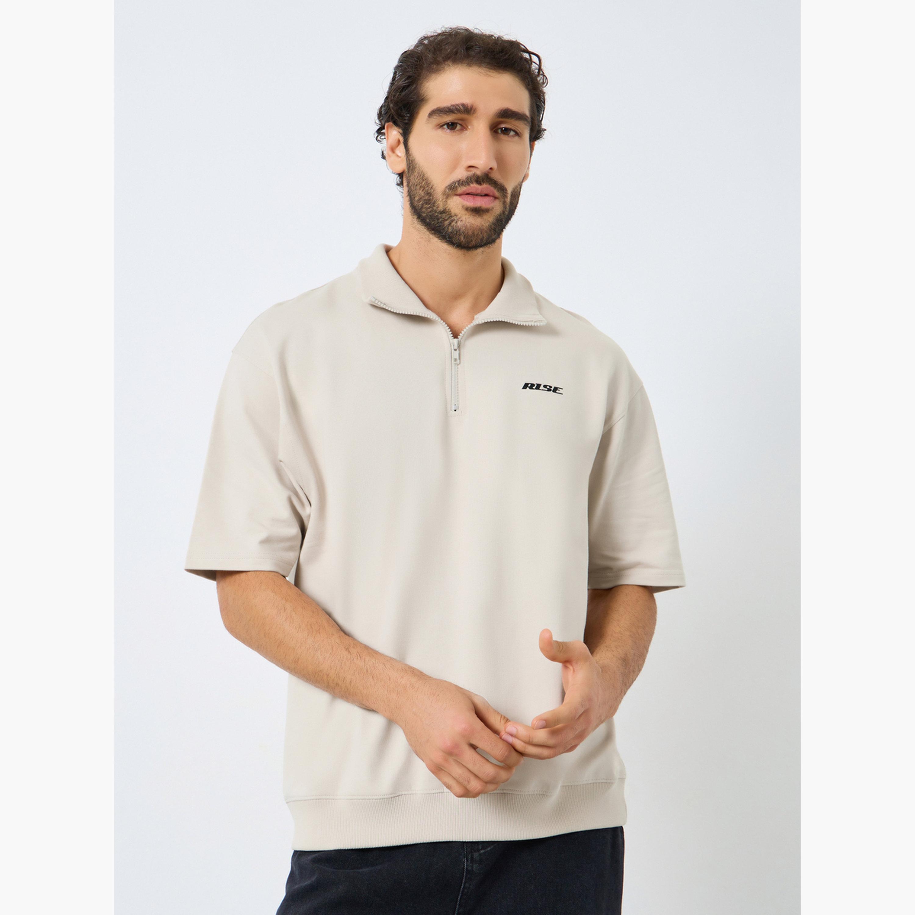 Styli Printed Collared Short Sleeves Relaxed Fit Men's Quarter Zip Polo T-shirt-men-winterwear-hoodiesandsweatshirts-image-1