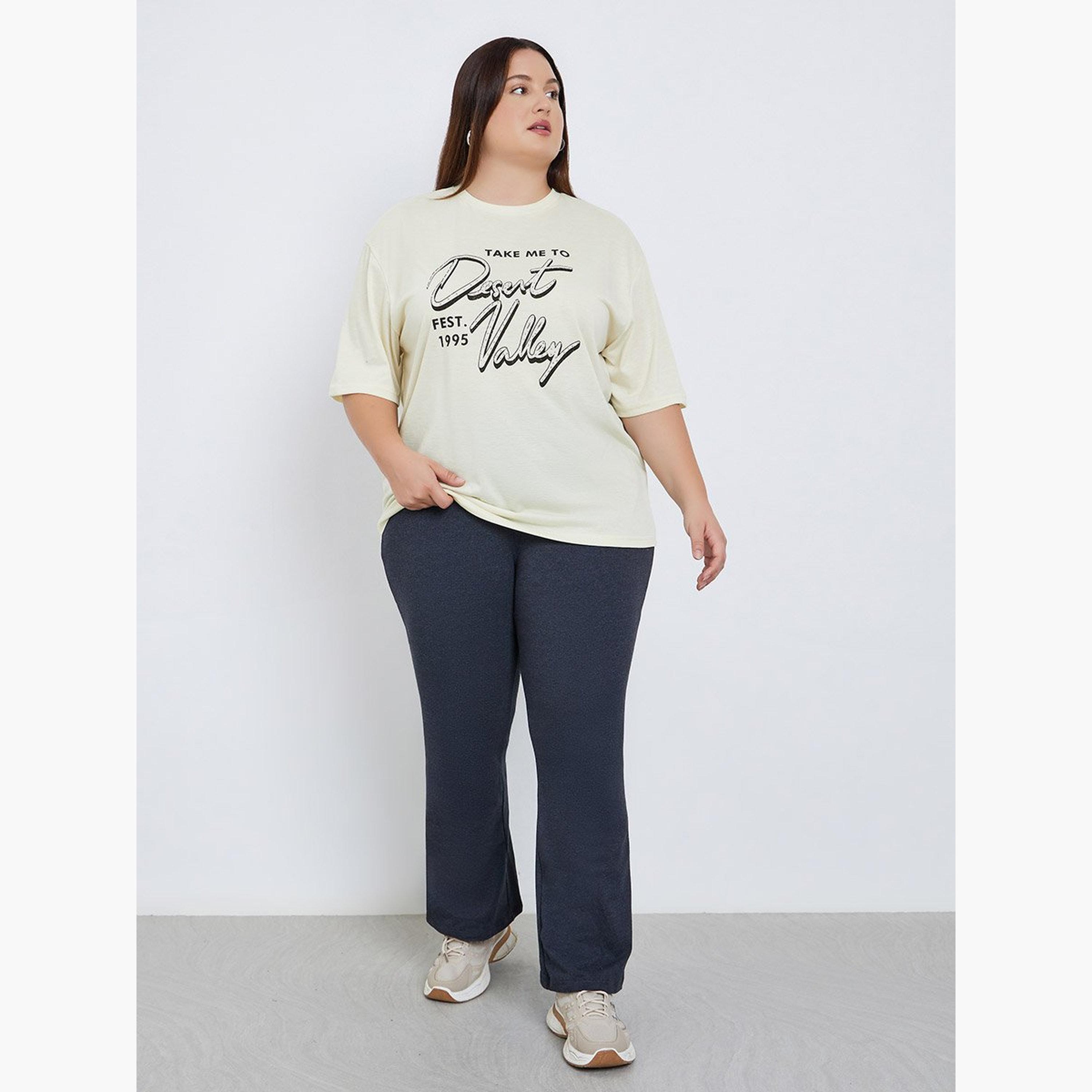 ستايلي - تي شيرت أصفر بطباعة جرافيكية مقاس كبير-women-clothing-tshirts-image-2
