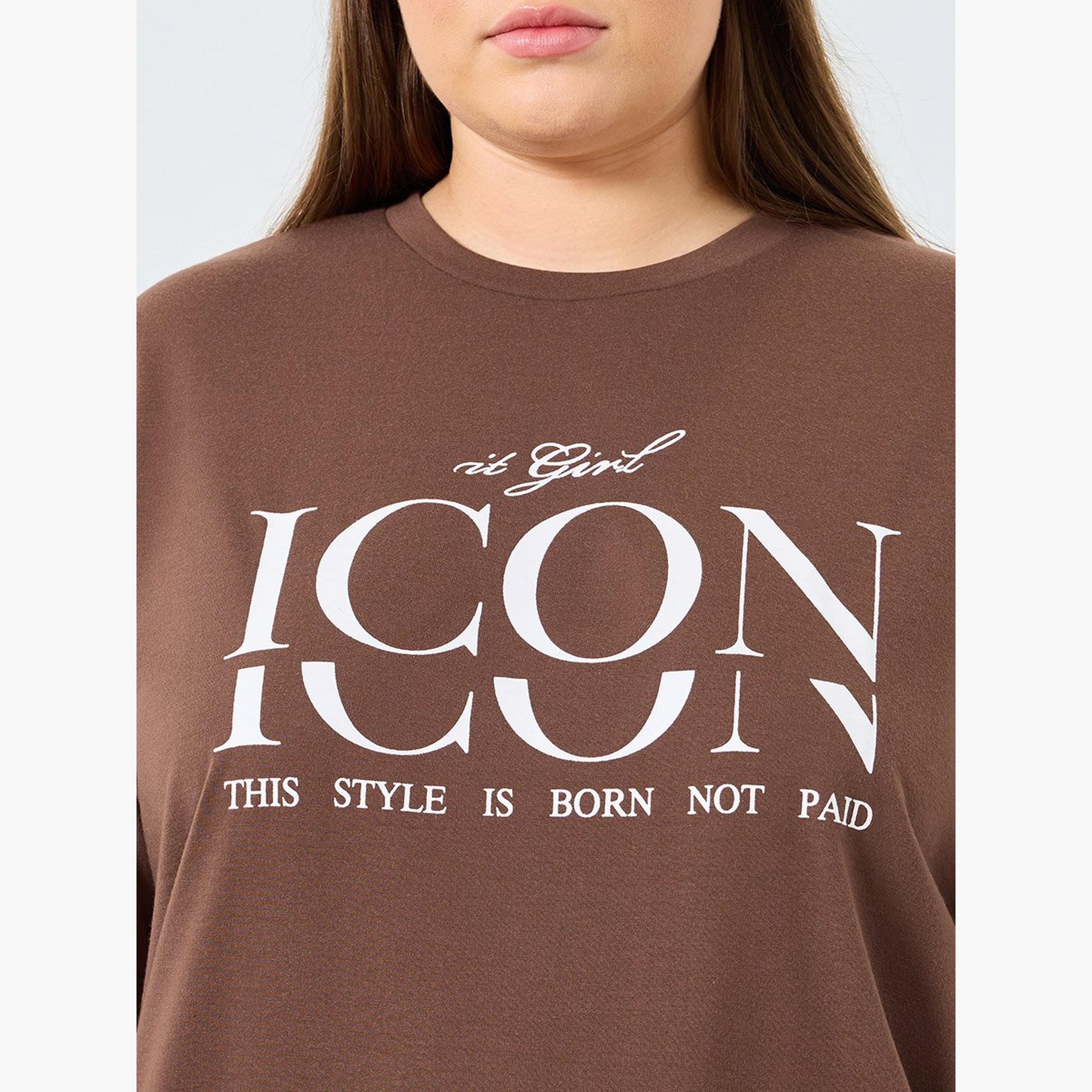 ستايلي - تي شيرت بني بطباعة جرافيكية مقاس كبير-women-clothing-tshirts-image-3
