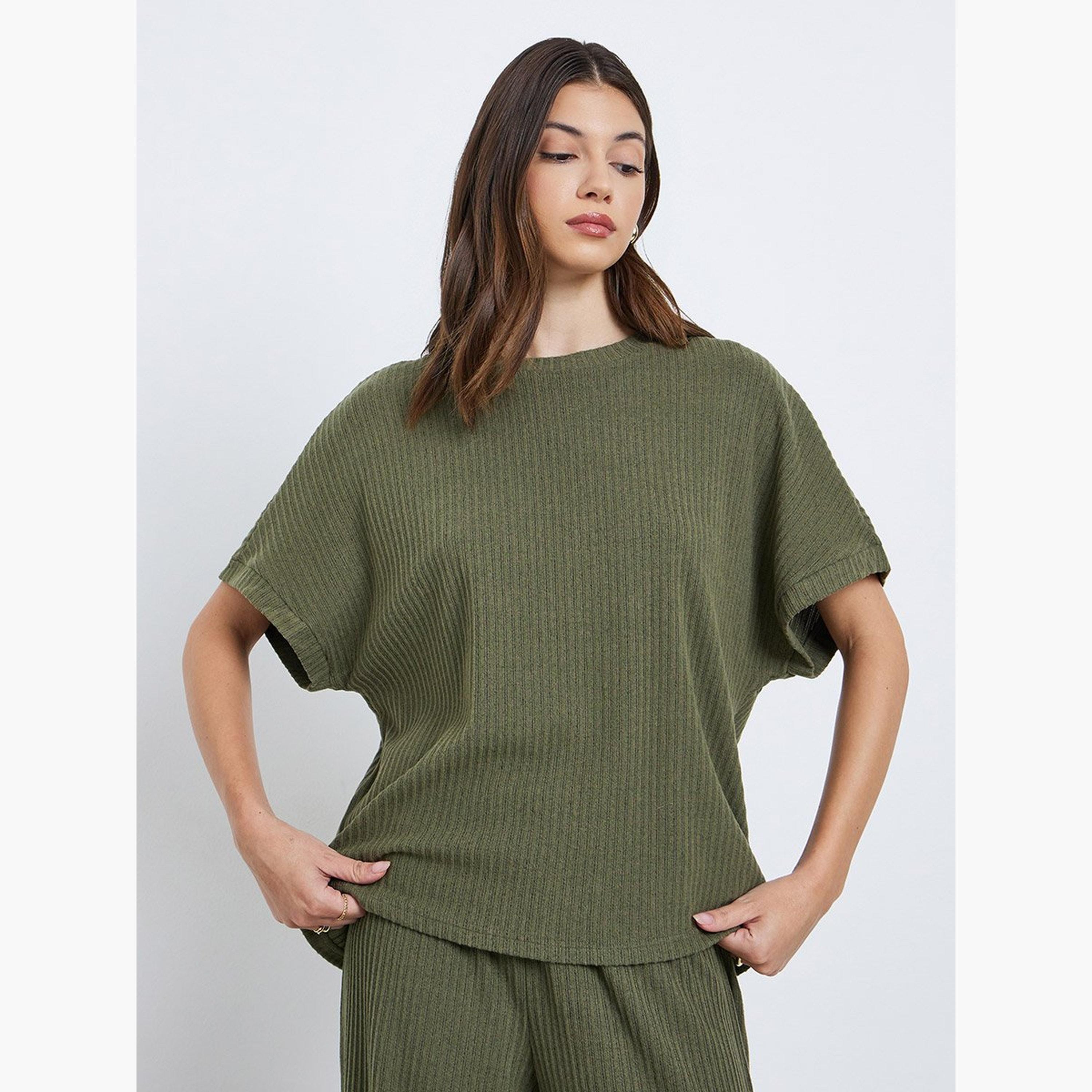 ستايلي - تي شيرت وبنطال مضلع مقاس كبير لون زيتوني-women-clothing-coordsets-image-2