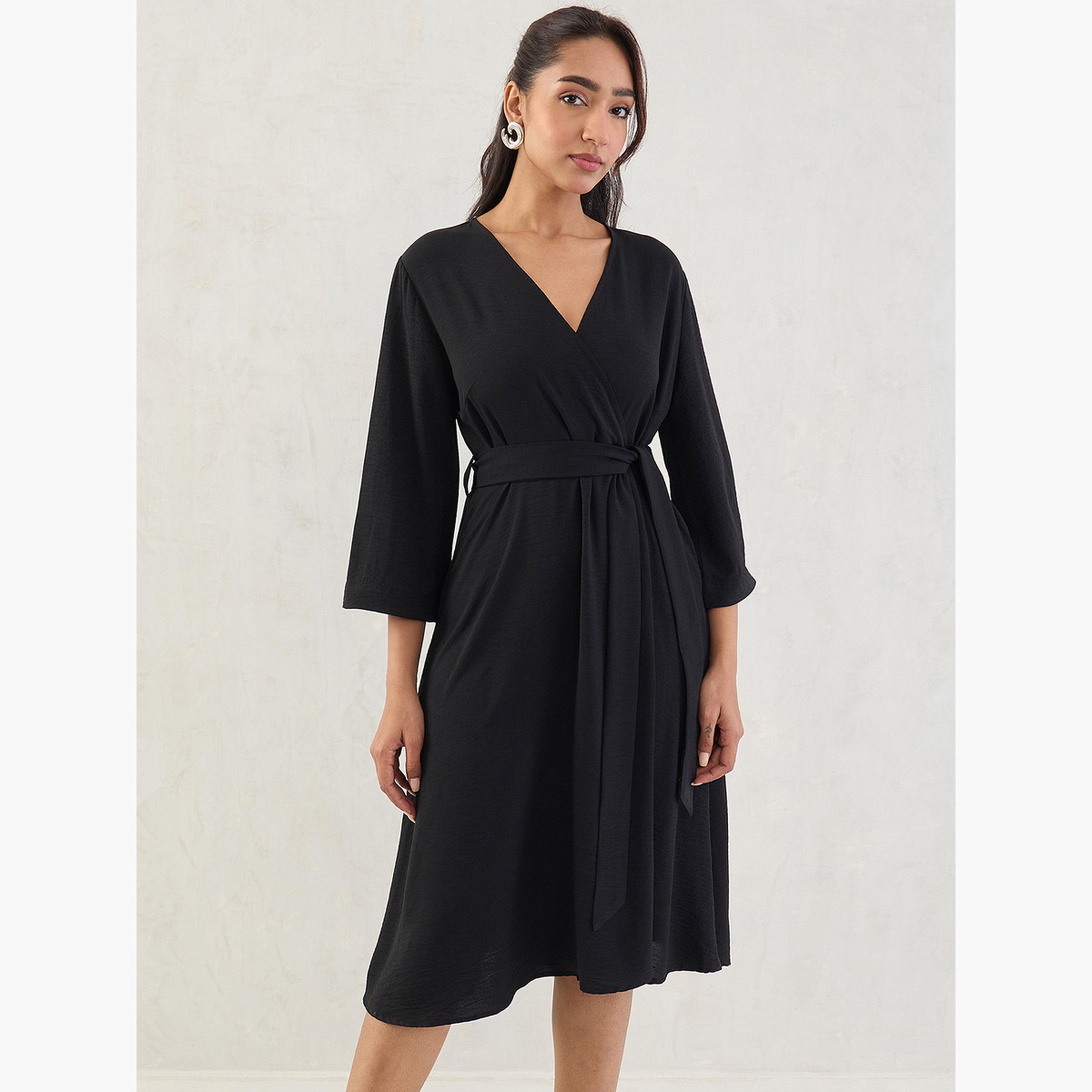 فيميلا - فستان أسود متوسط ​​الطول بحزام ربطة أمامية-women-clothing-dresses-image-1