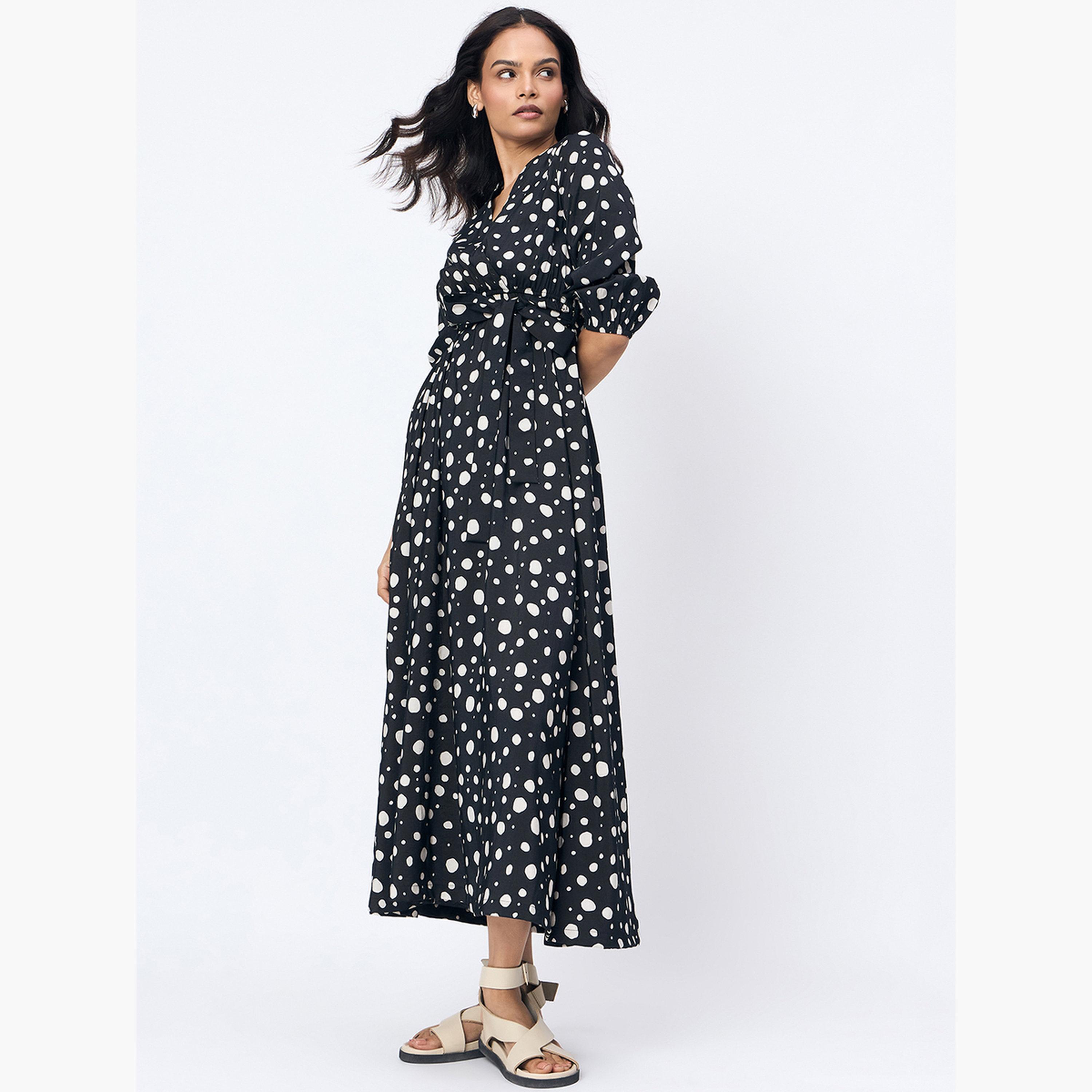 فيميلا - فستان ماكسي ملفوف أسود منقط-women-clothing-dresses-image-2