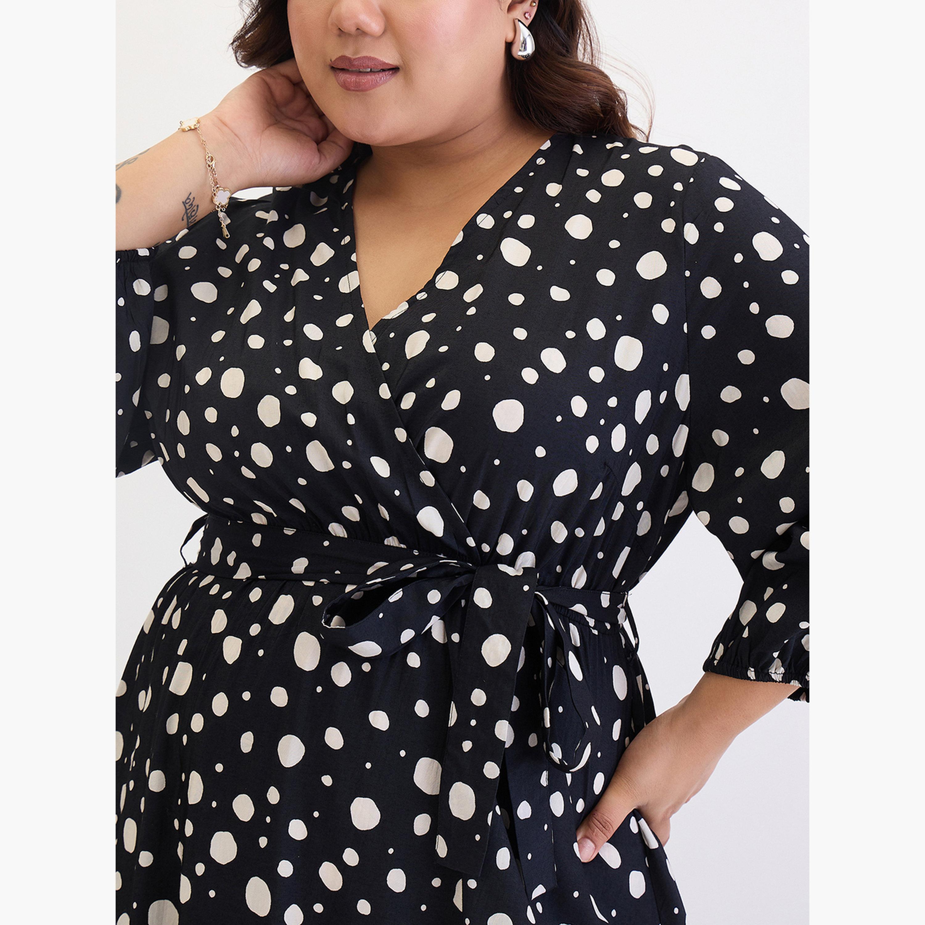 فيميلا - فستان ماكسي بطبعة نقط سوداء حجم كبير-women-clothing-dresses-image-4
