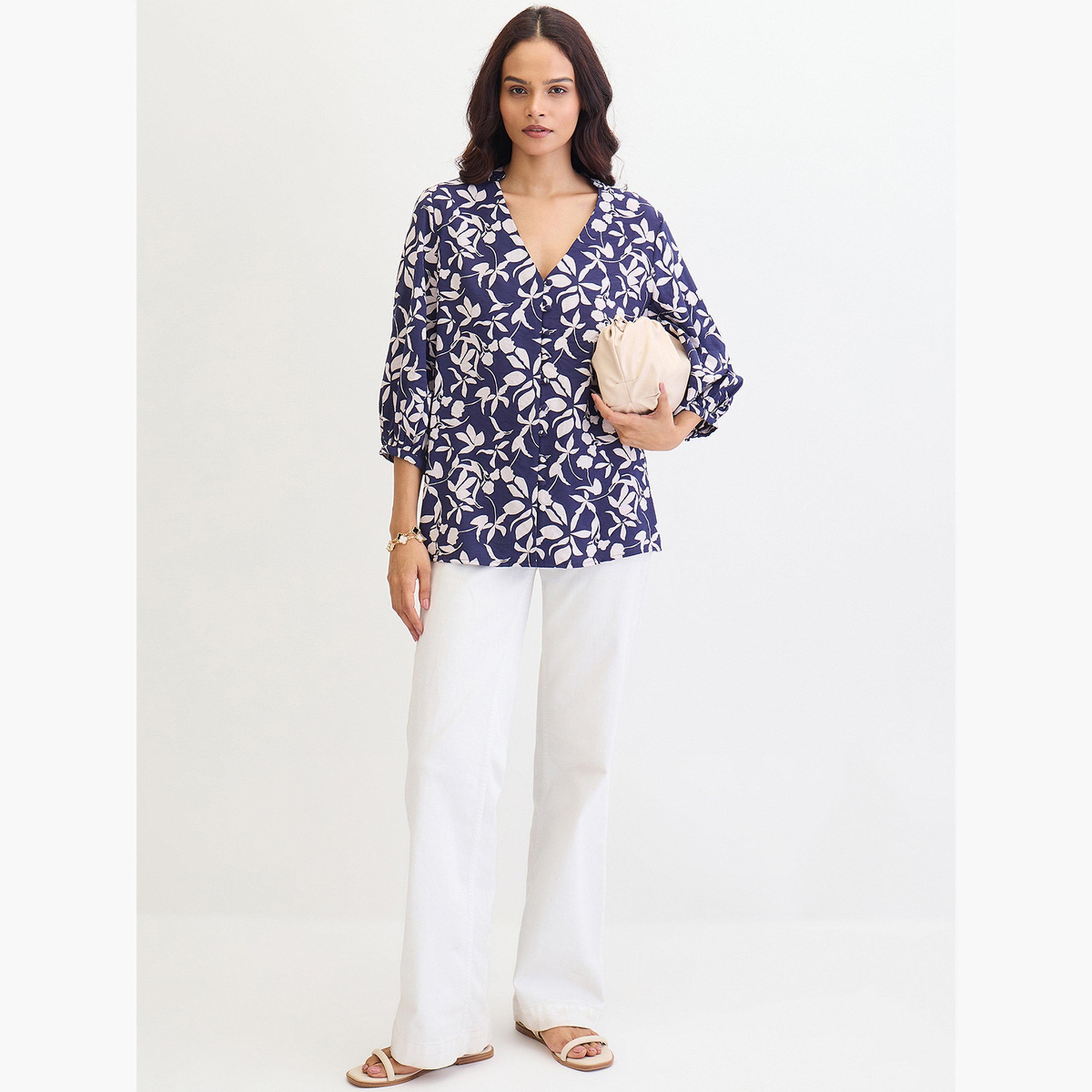 فيميلا - بلوزة زرقاء داكنة بطبعة زهور وأزرار-women-clothing-shirtsandblouses-blouses-image-2