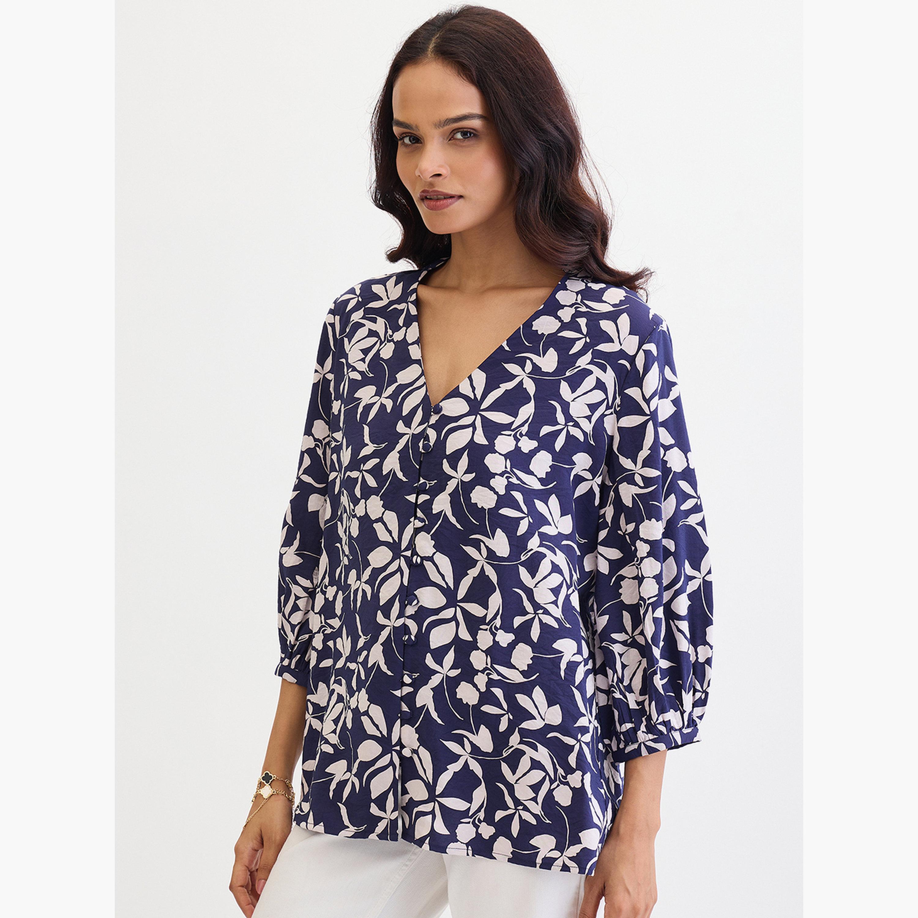 فيميلا - بلوزة زرقاء داكنة بطبعة زهور وأزرار-women-clothing-shirtsandblouses-blouses-image-3