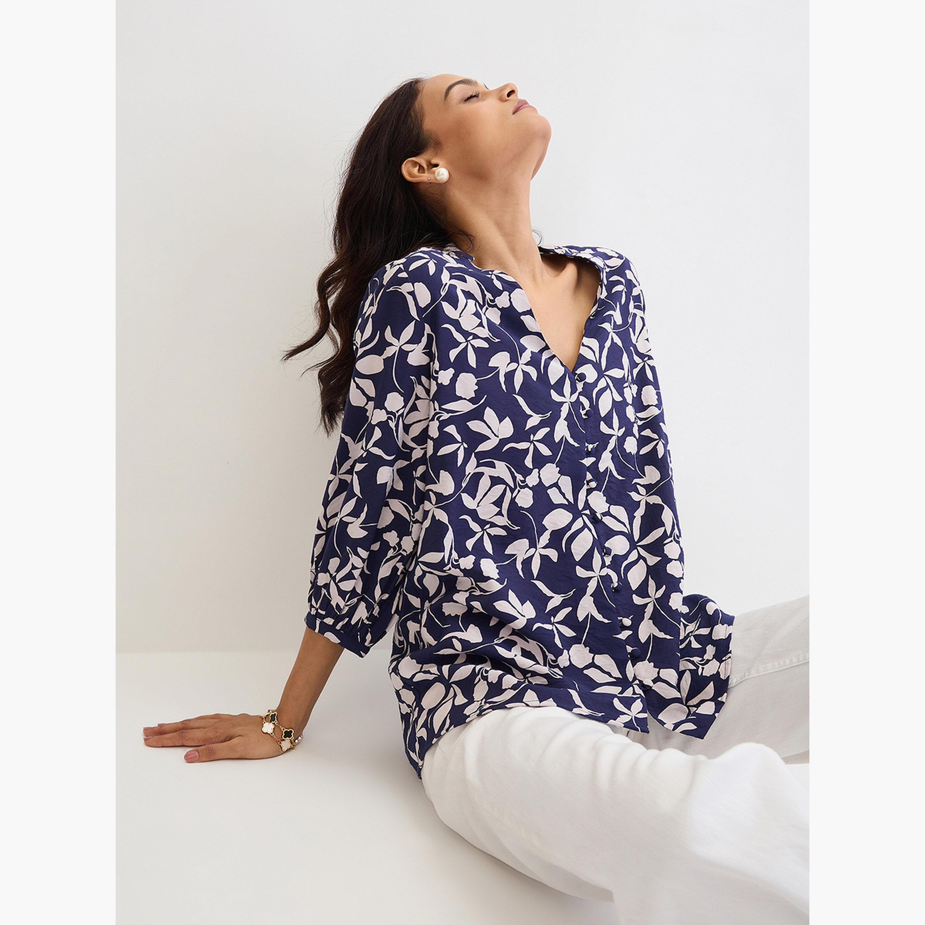 فيميلا - بلوزة زرقاء داكنة بطبعة زهور وأزرار-women-clothing-shirtsandblouses-blouses-image-5