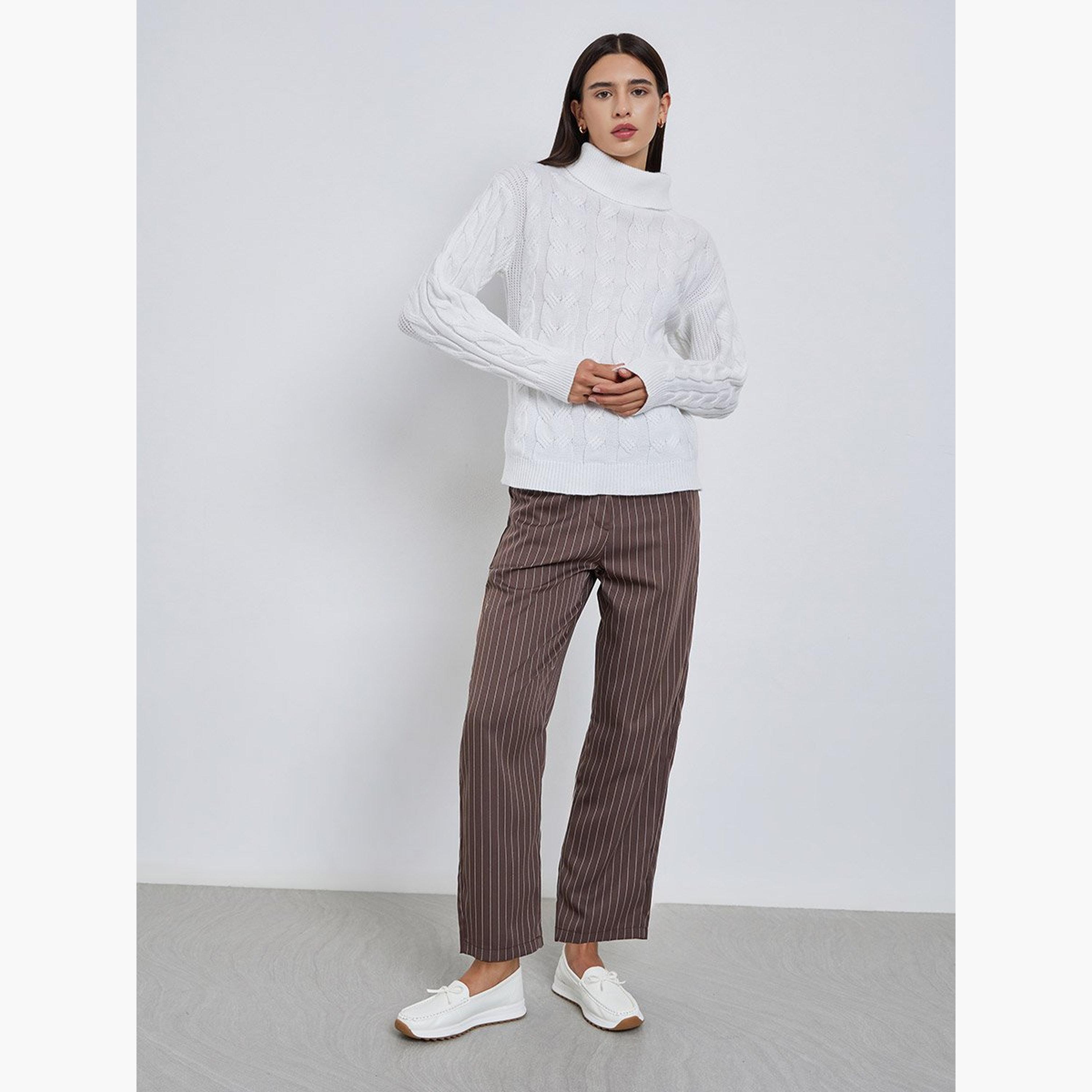تيك تو - سترة بيضاء محبوكة ياقة مدورة-women-winterwear-cardigansandjumpers-jumpers-image-2