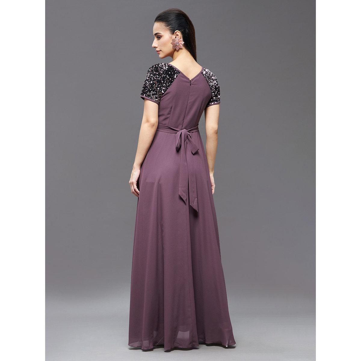 فستان طويل مُنمق بتفاصيل كسرات-women-clothing-dresses-image-3