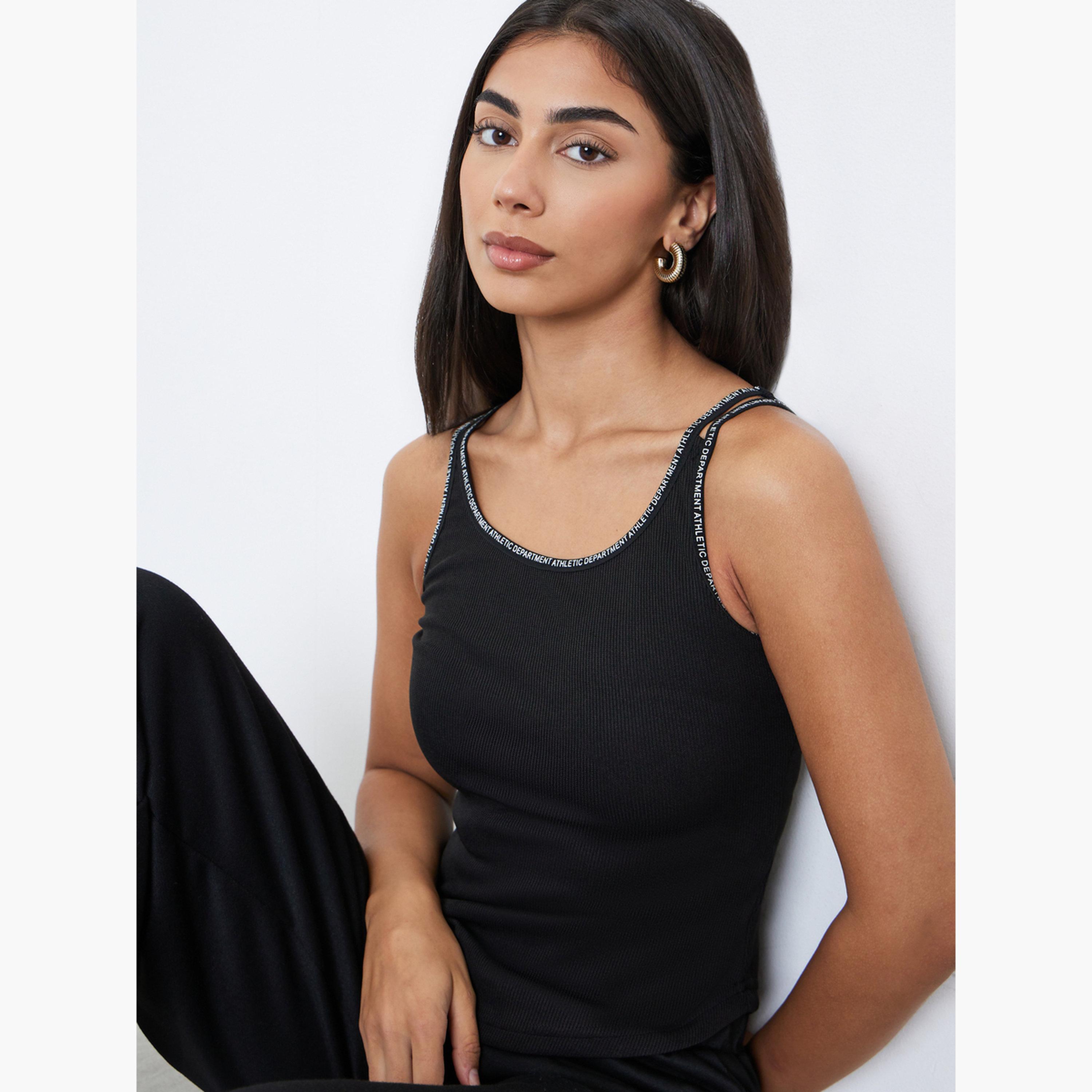 ستايلي - قميص داخلي مضلع بتفاصيل ربط الشعار لون أسود-women-clothing-tshirts-image-3