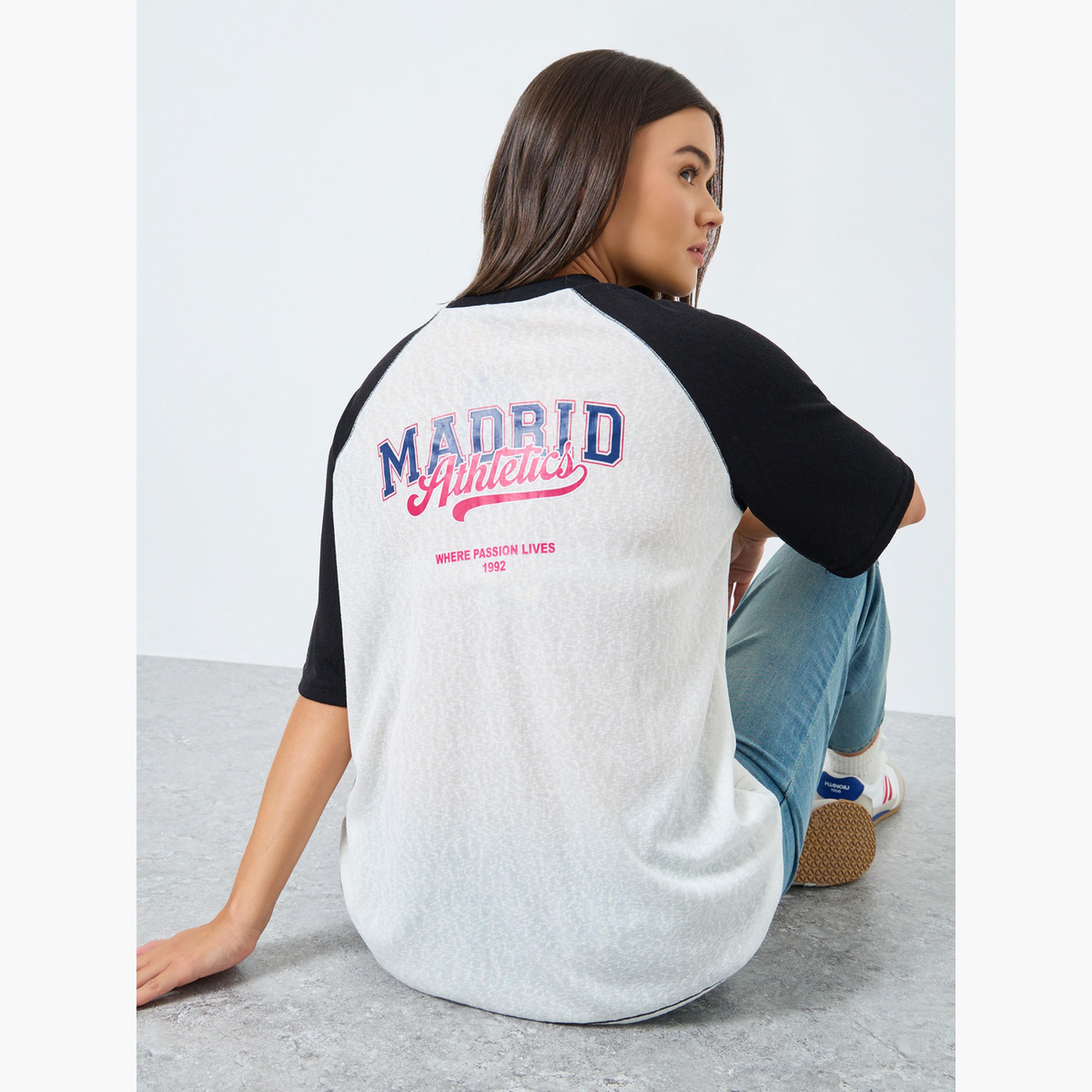 ستايلي - تي شيرت أبيض مقاس كبير اوفر سايز  بأكمام راجلان-women-clothing-tshirts-image-4