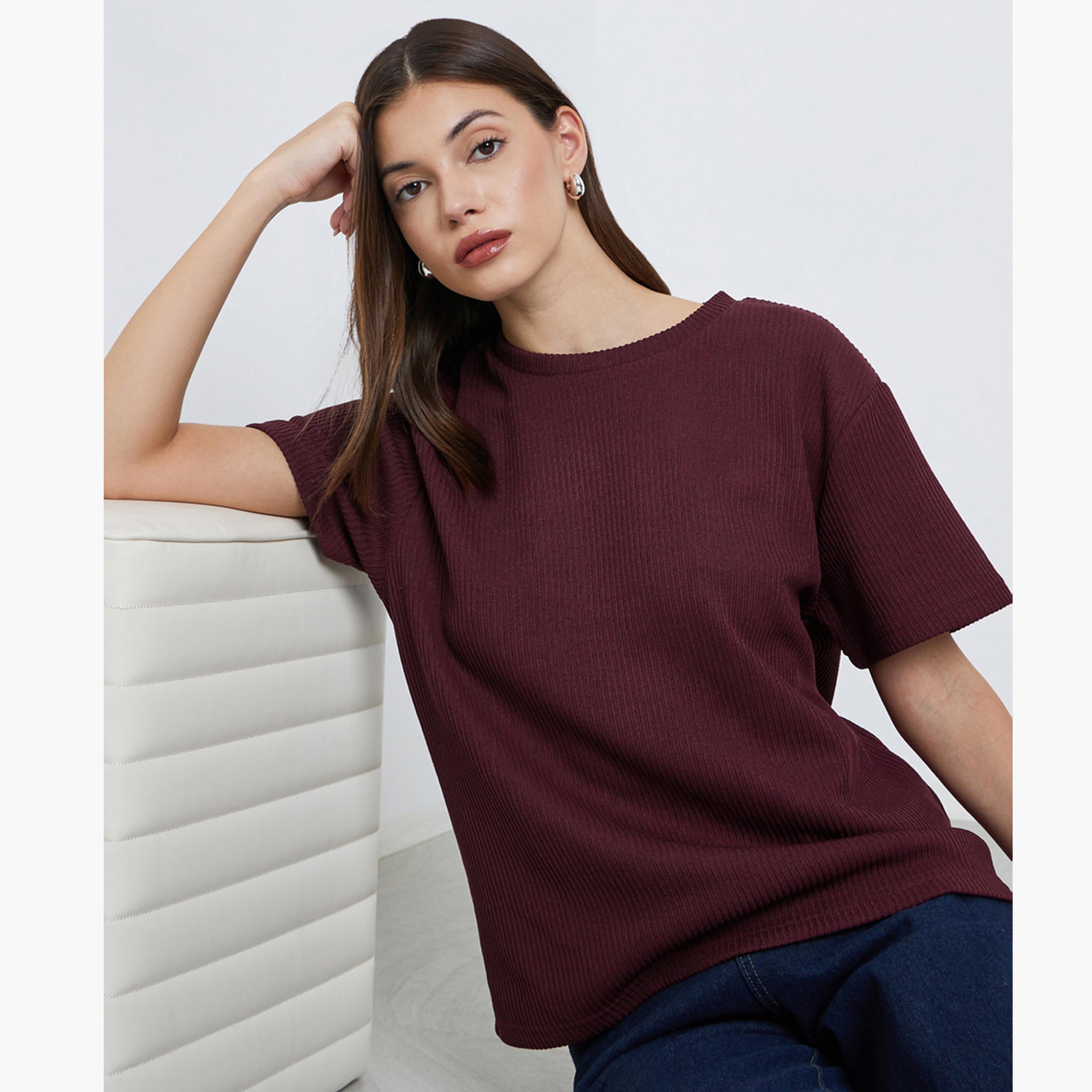 ستايلي - تي شيرت برغندي مسطح محبوك برقبة دائرية-women-clothing-tshirts-image-1