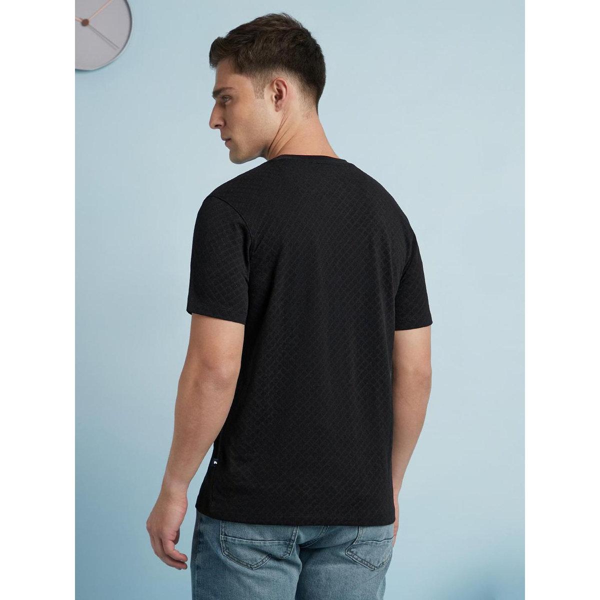 تيشيرت بقصة عادية وتفاصيل بارزة الملمس-men-clothing-tshirtsandpolos-tshirts-image-3