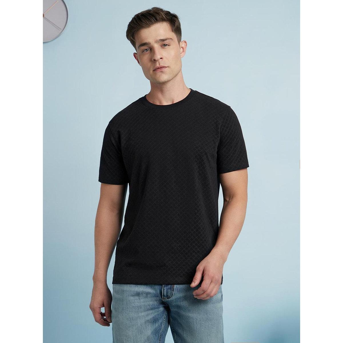 تيشيرت بقصة عادية وتفاصيل بارزة الملمس-men-clothing-tshirtsandpolos-tshirts-image-6