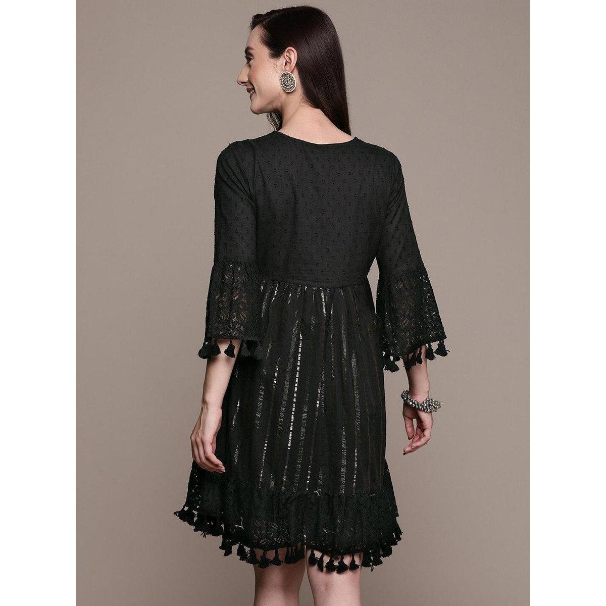 فستان قصيرة بتفاصيل مُنمقة-women-clothing-dresses-image-4