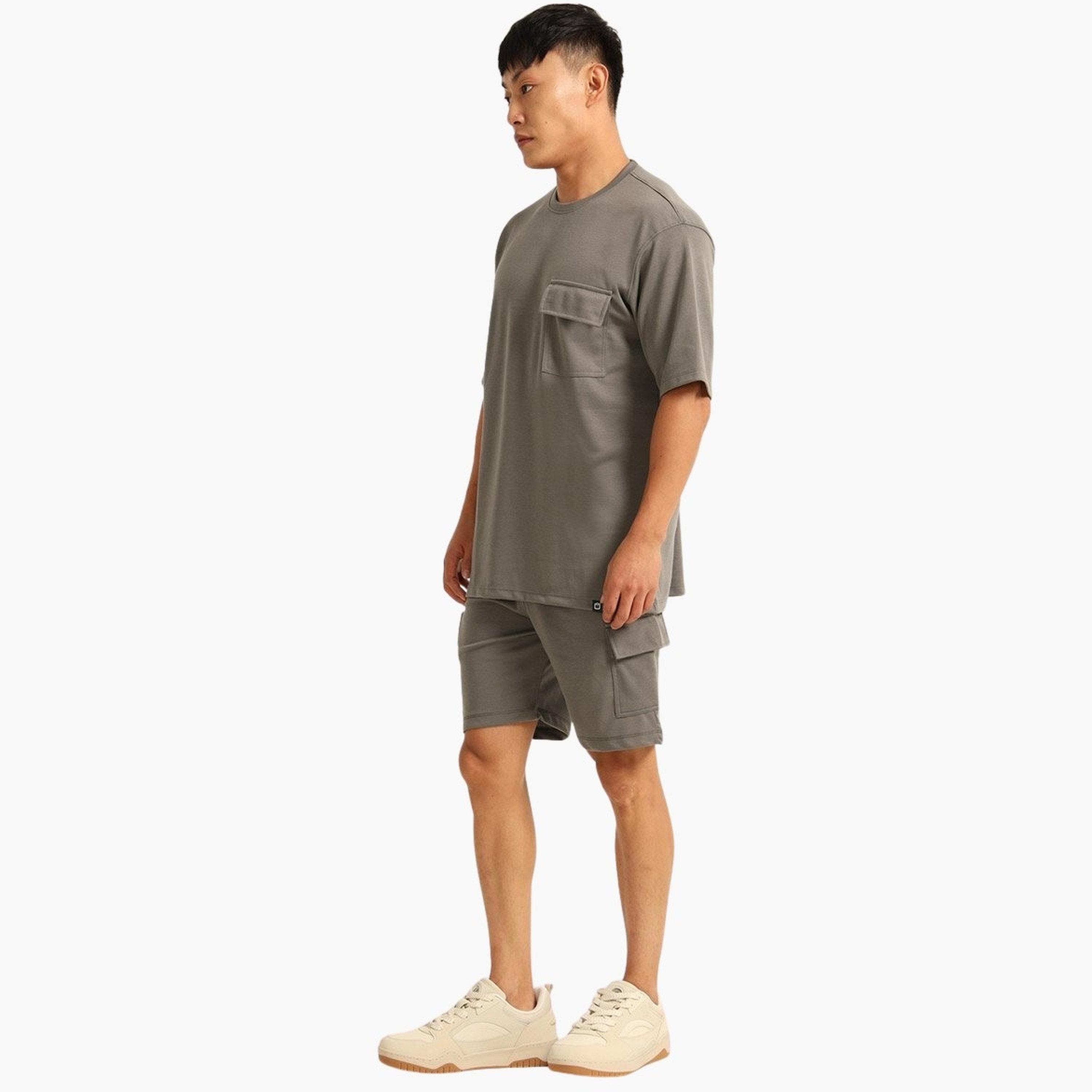 Bushirt X Styli Men Drop-Shoulder Oversized T-Shirt and Shorts Set-men-clothing-coordsets-image-2