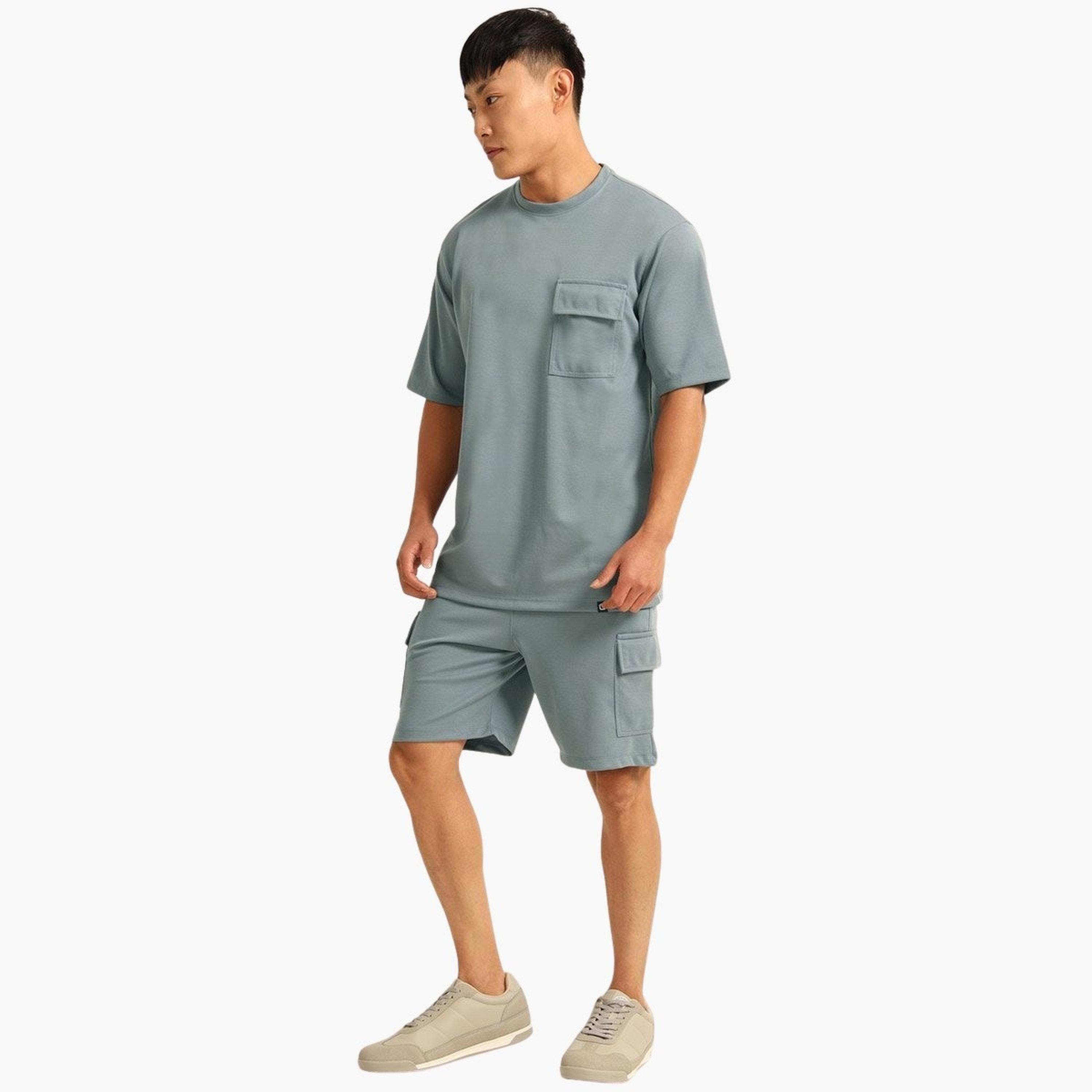 بوشيرت × ستايلي- طقم تي شيرت وشورت للرجال بأكتاف منسدلة مقاس كبير-men-clothing-coordsets-image-2