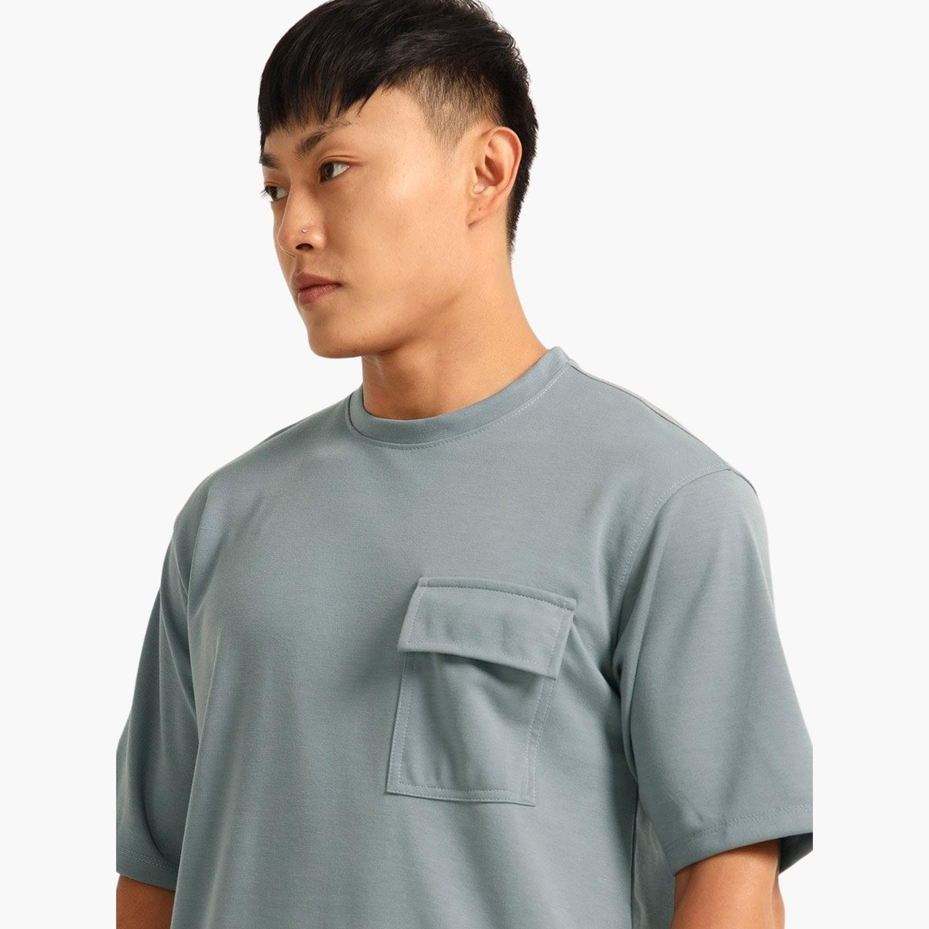 Bushirt X Styli Men Drop-Shoulder Oversized T-Shirt and Shorts Set-men-clothing-coordsets-image-5