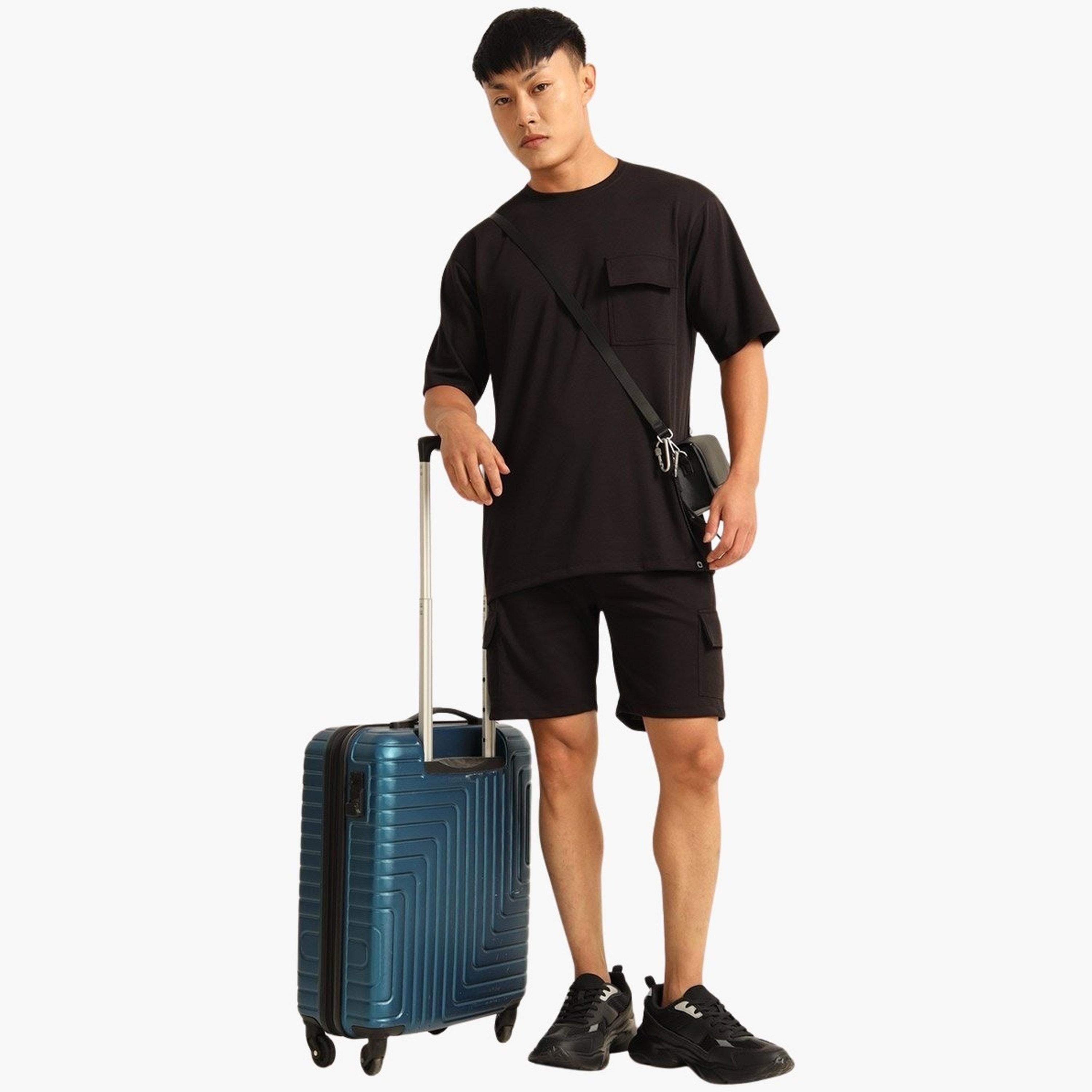 Bushirt X Styli Men Drop-Shoulder Oversized T-Shirt and Shorts Set-men-clothing-coordsets-image-1
