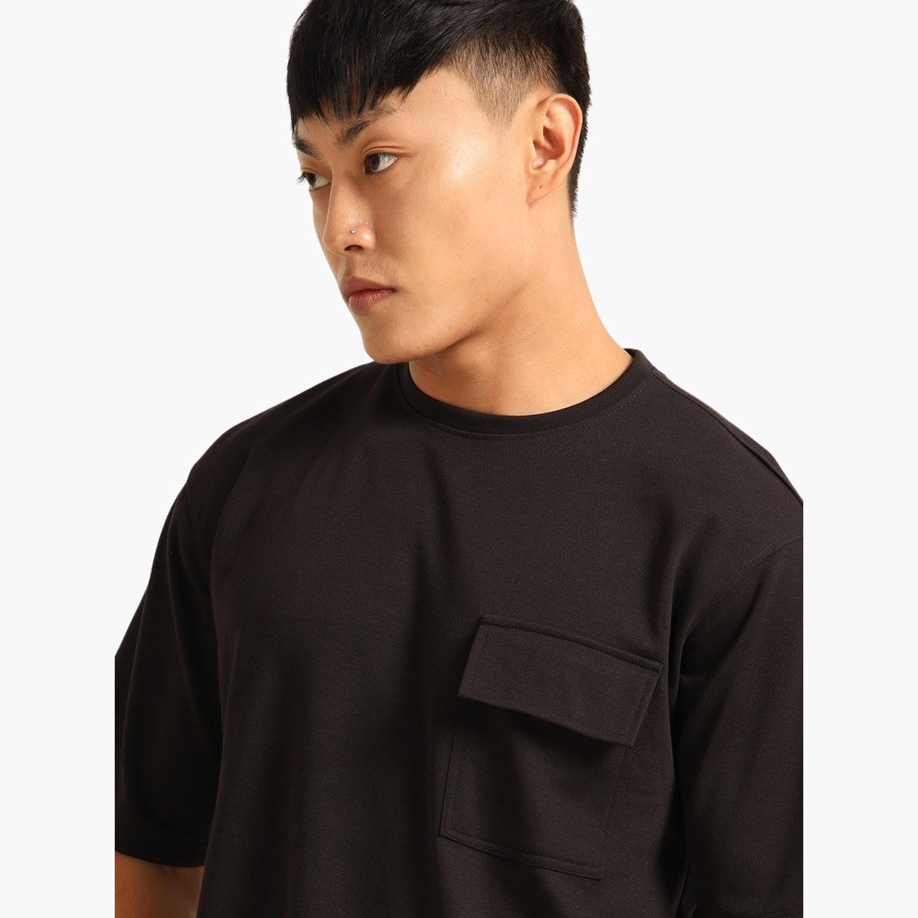 Bushirt X Styli Men Drop-Shoulder Oversized T-Shirt and Shorts Set-men-clothing-coordsets-image-6