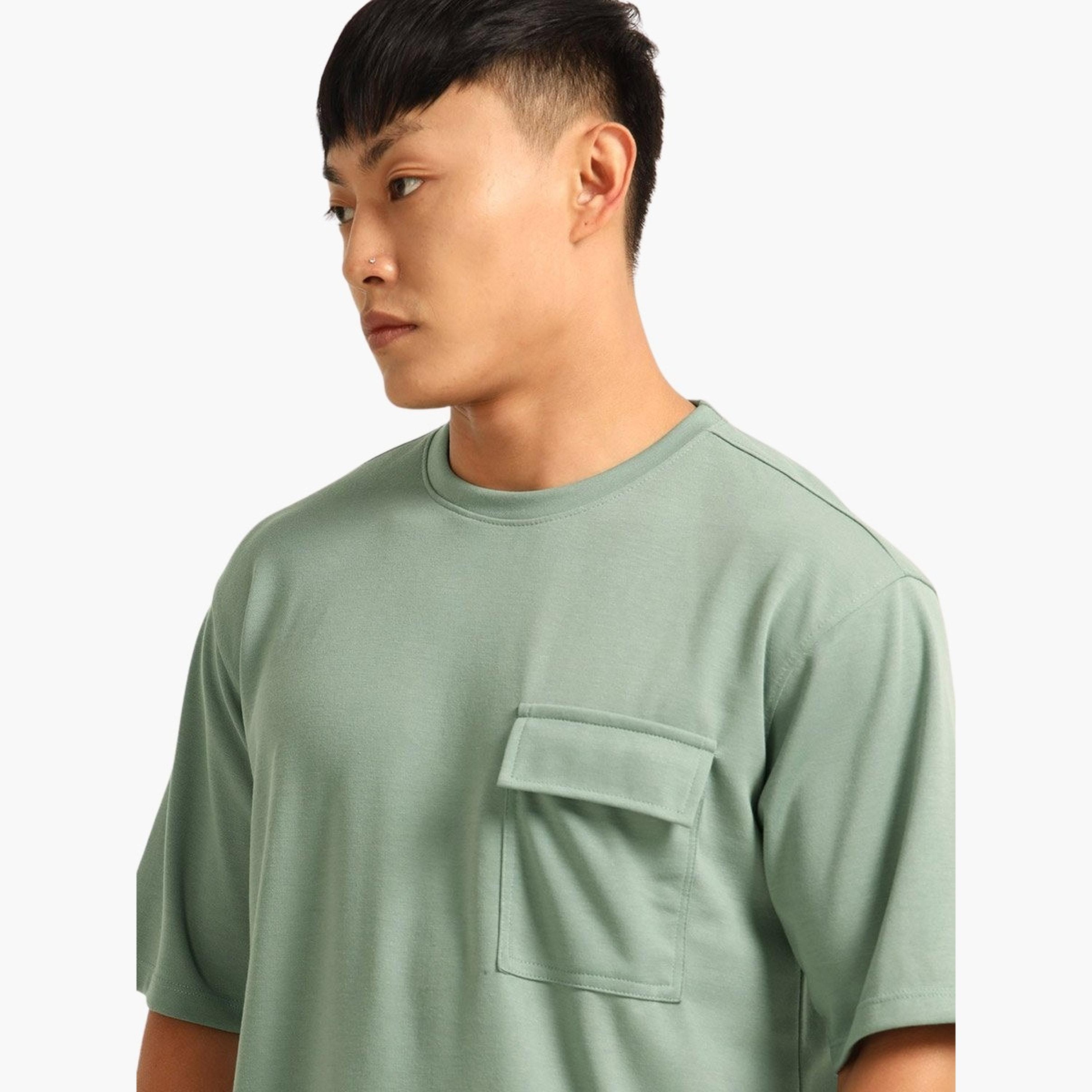 Bushirt X Styli Men Drop-Shoulder Oversized T-Shirt and Shorts Set-men-clothing-coordsets-image-5