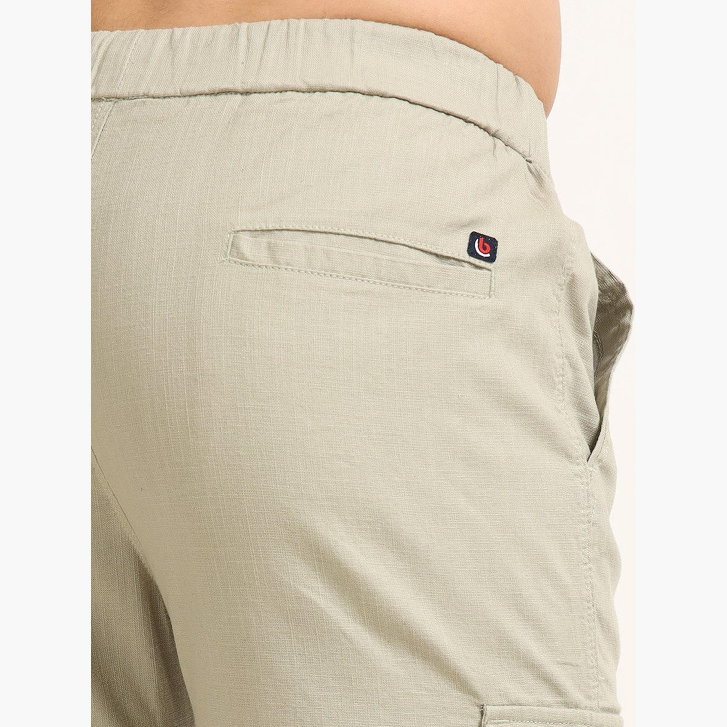 بوشيرت × ستايلي - شورت كارغو كتان أخضر للرجال-men-clothing-bottoms-shorts-image-6