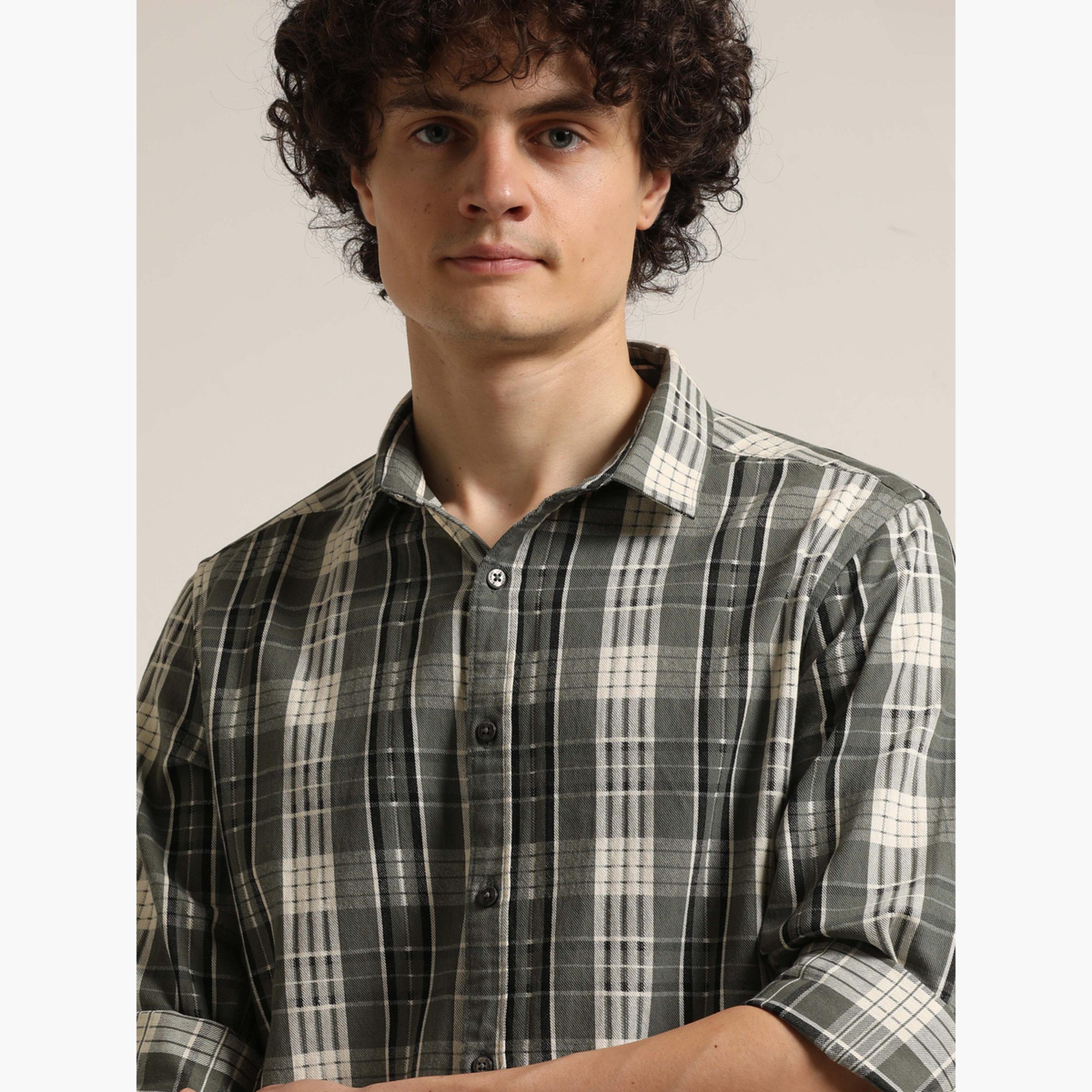 بوشيرت - قميص رجالي منقوش بأكمام طويلة لون أخضر-men-clothing-shirts-image-4