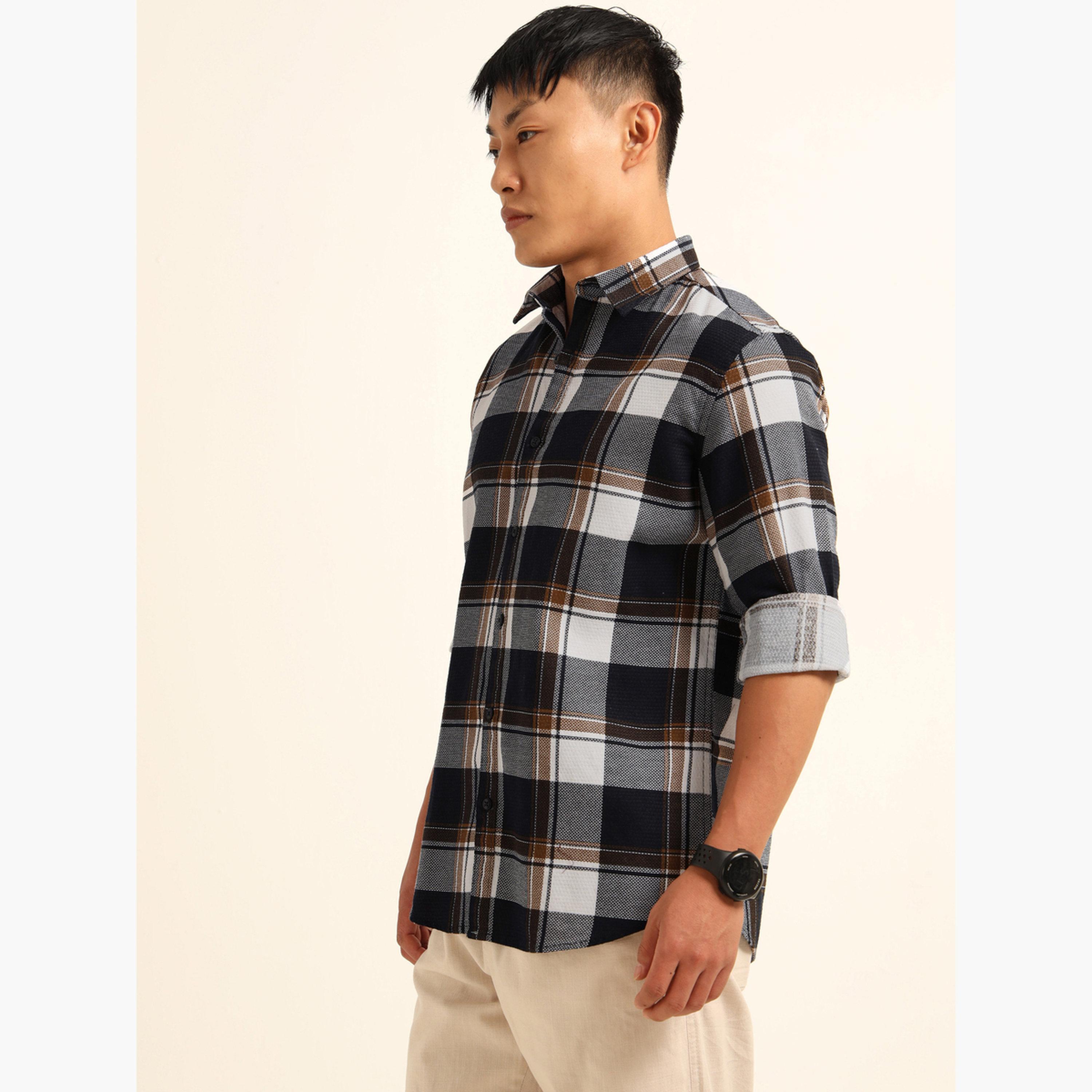 بوشيرت - قميص رجالي أسود منقوش بياقة ضيقة-men-clothing-shirts-image-2