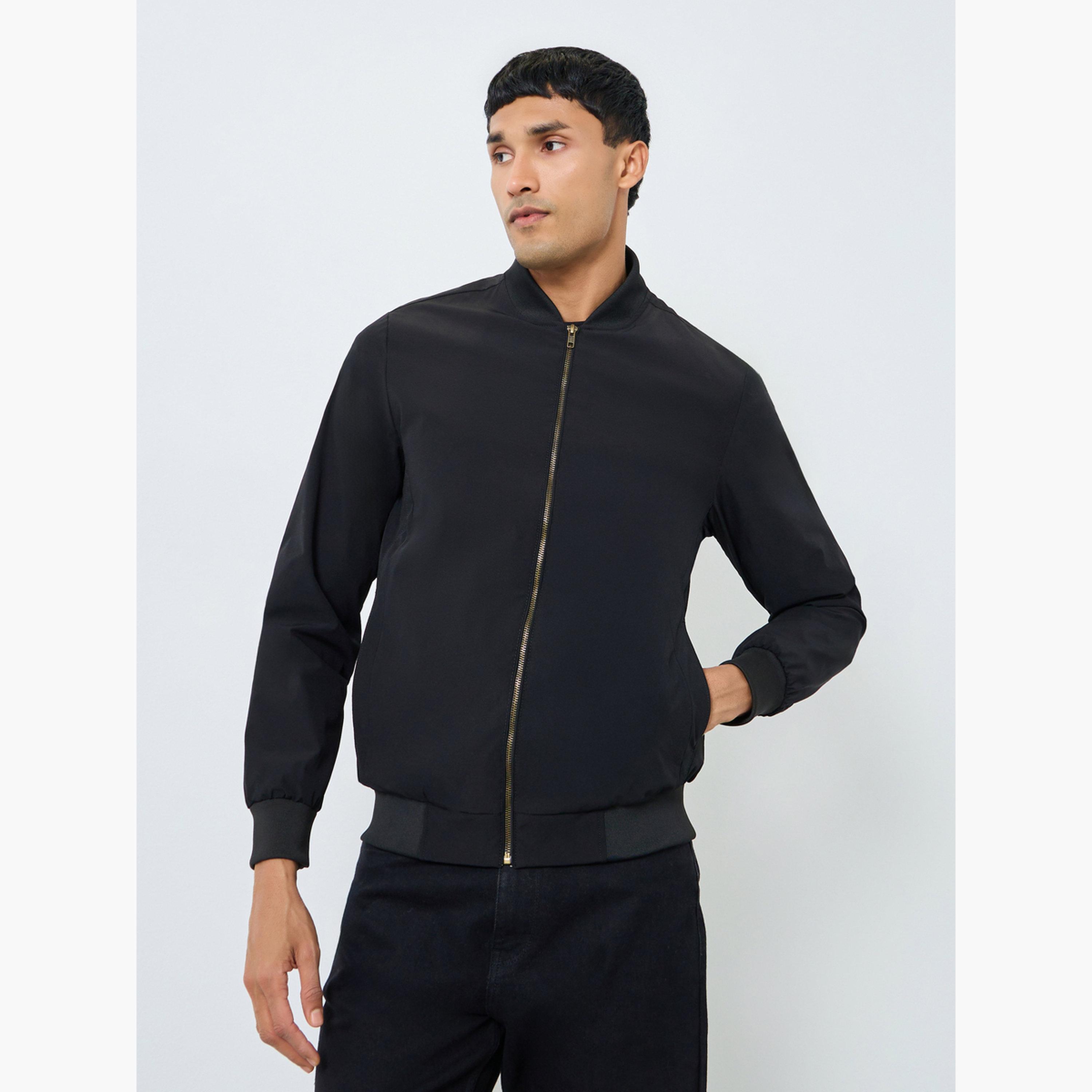 جاكيت بومبر سادة بقصة واسعة-men-clothing-jacketsandblazers-jackets-image-1