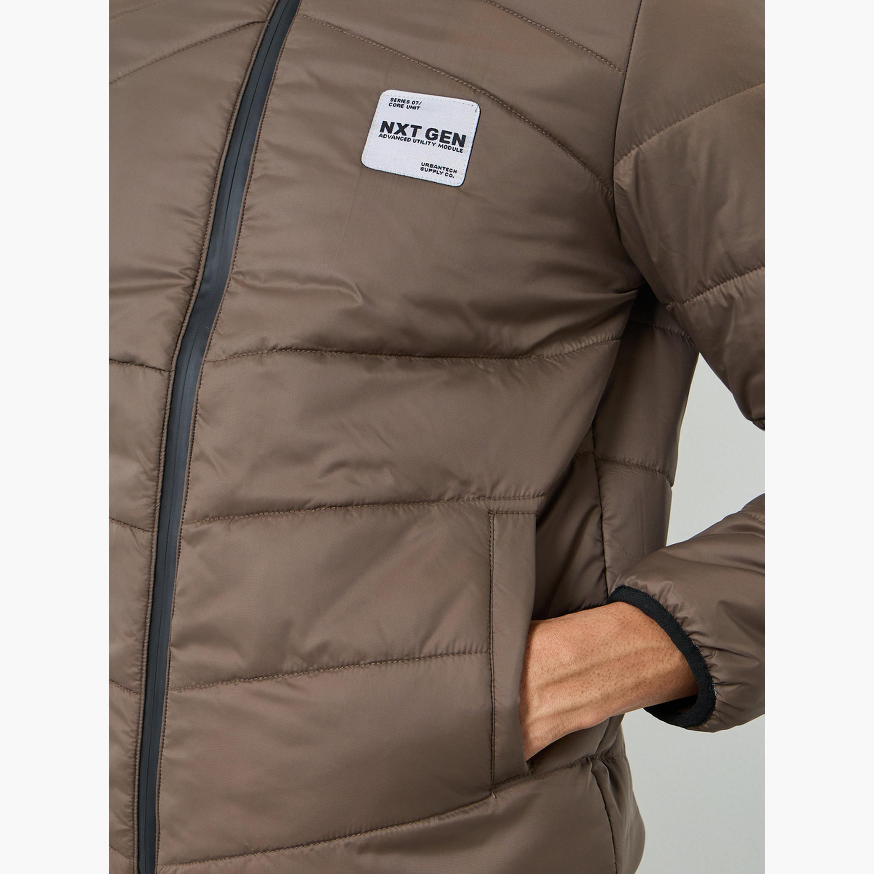 جاكيت منفوخ سادة بقصة واسعة وياقة هودي-men-clothing-jacketsandblazers-jackets-image-5