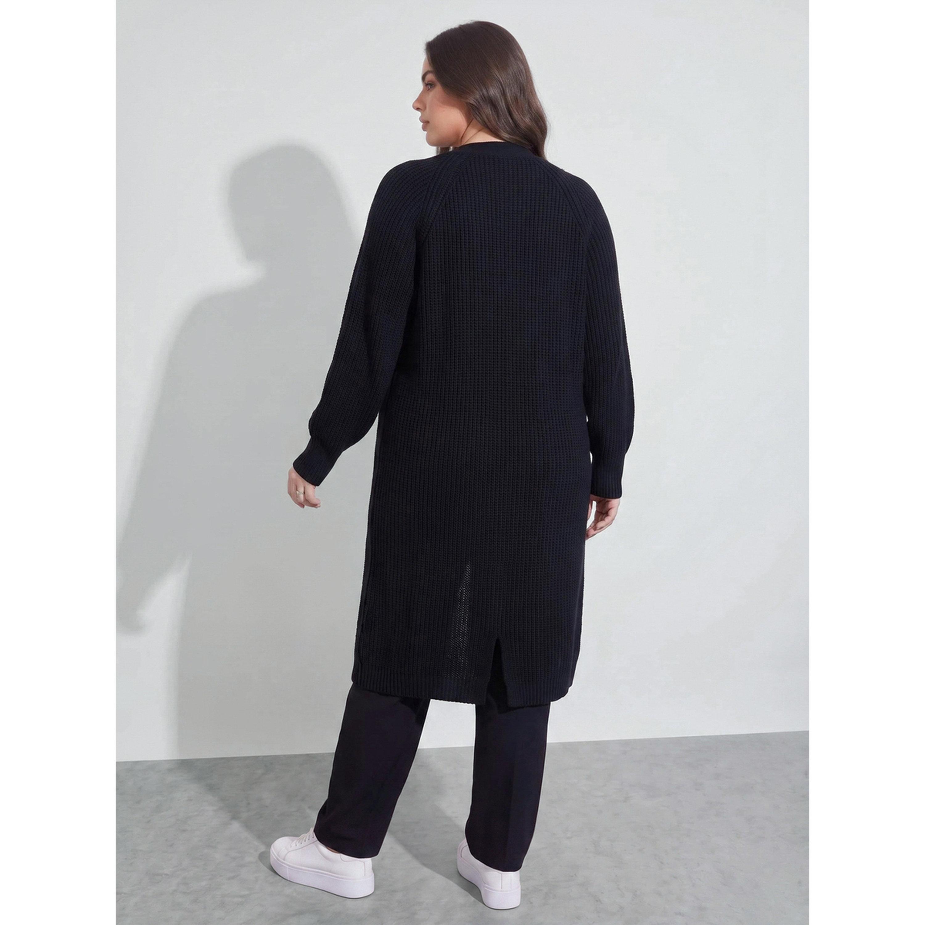 Styli Plus Size Black Open Front Longlined Ribbed Knit Cardigan-women-clothing-plussize-cardigansandjumpers-cardigans-image-4