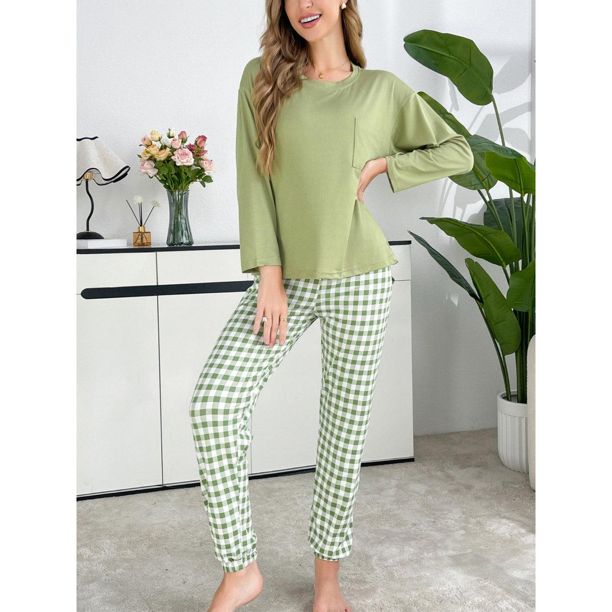 طقم من بنطال بيجاما بطبعة مربعات وتيشيرت سادة-women-clothing-nightwear-pyjamas-longsets-image-6