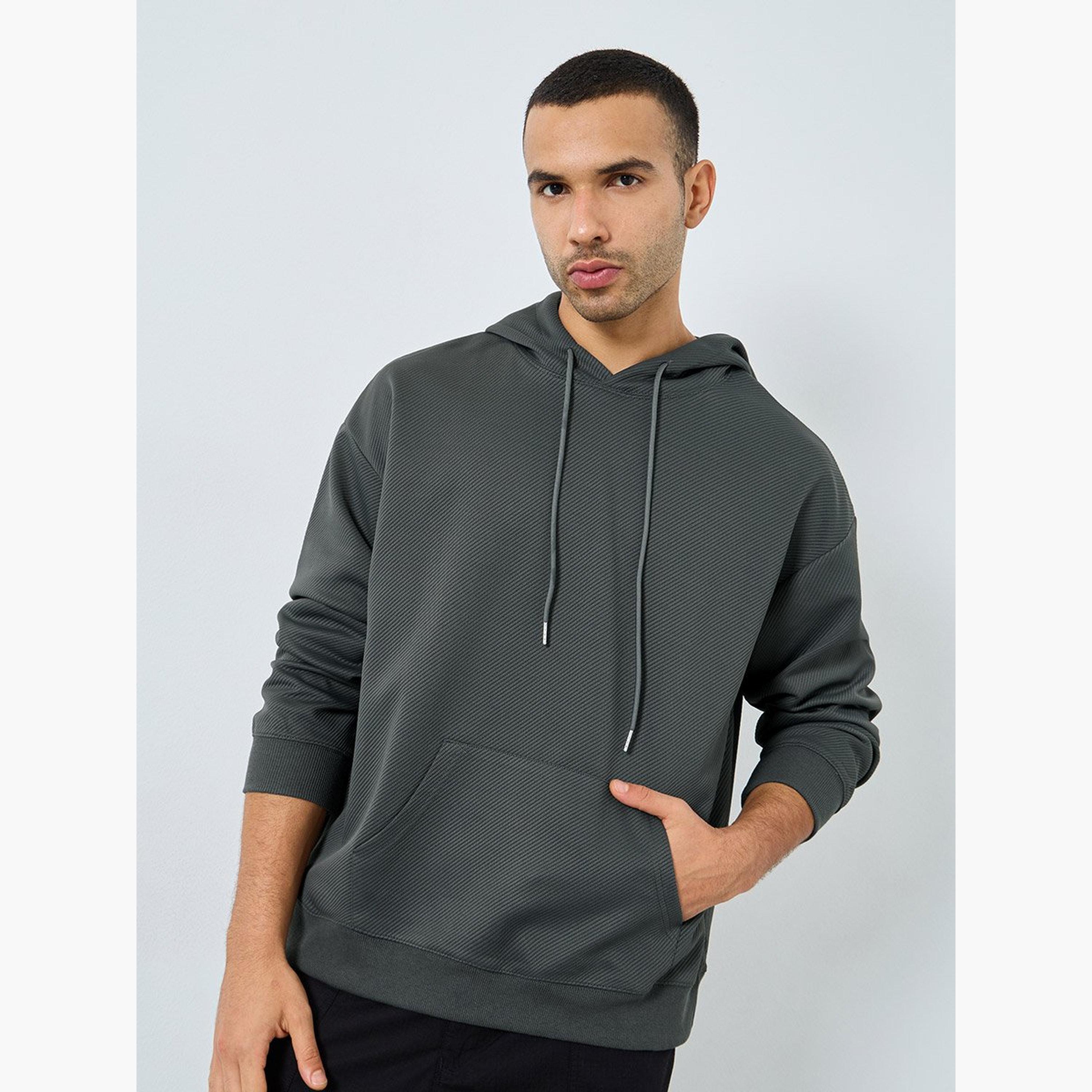 ستايلي - هودي مقاس كبير محبوك بلون الفحم-men-winterwear-hoodiesandsweatshirts-image-1