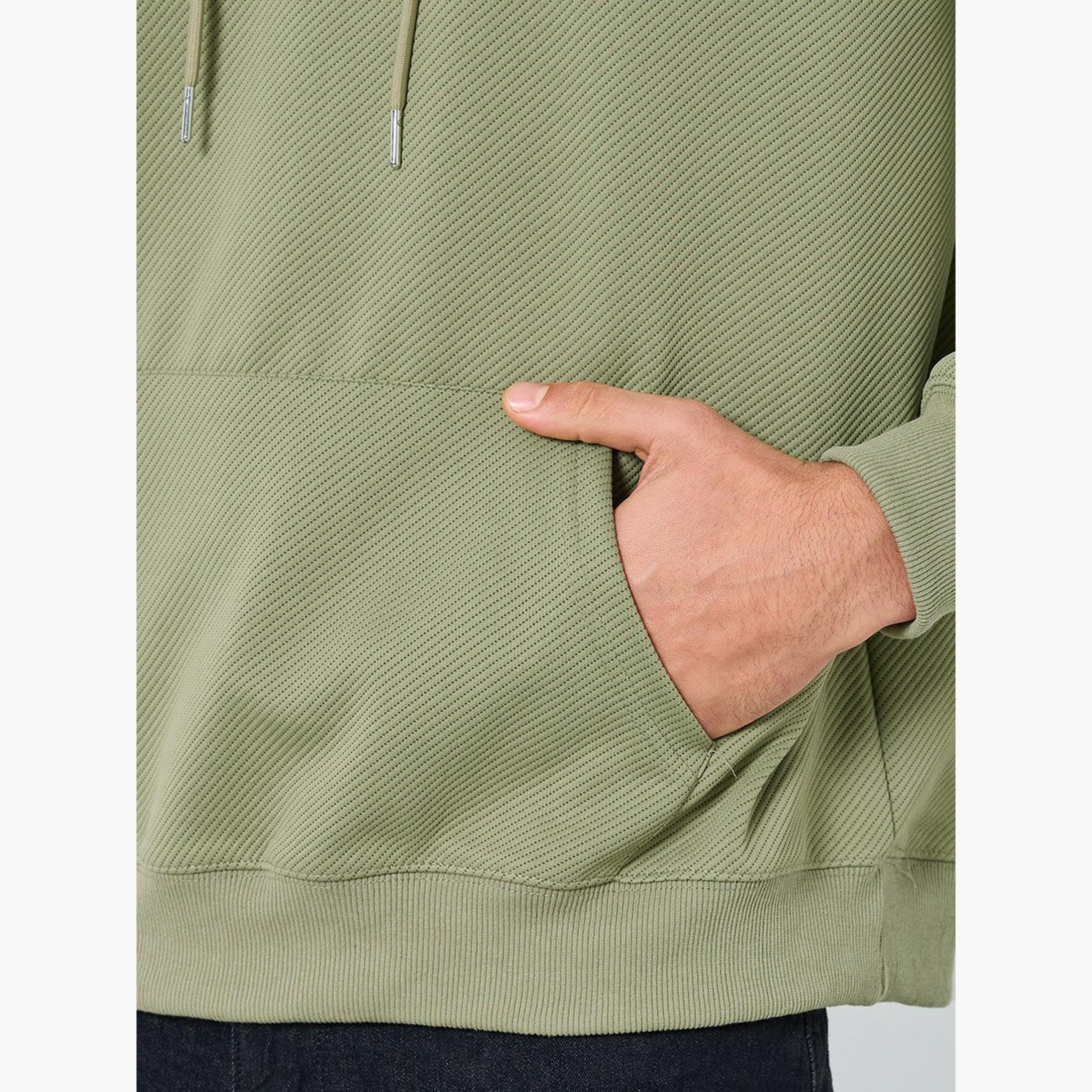 ستايلي - هودي مقاس كبير محبوك ومزخرف لون زيتوني-men-winterwear-hoodiesandsweatshirts-image-3