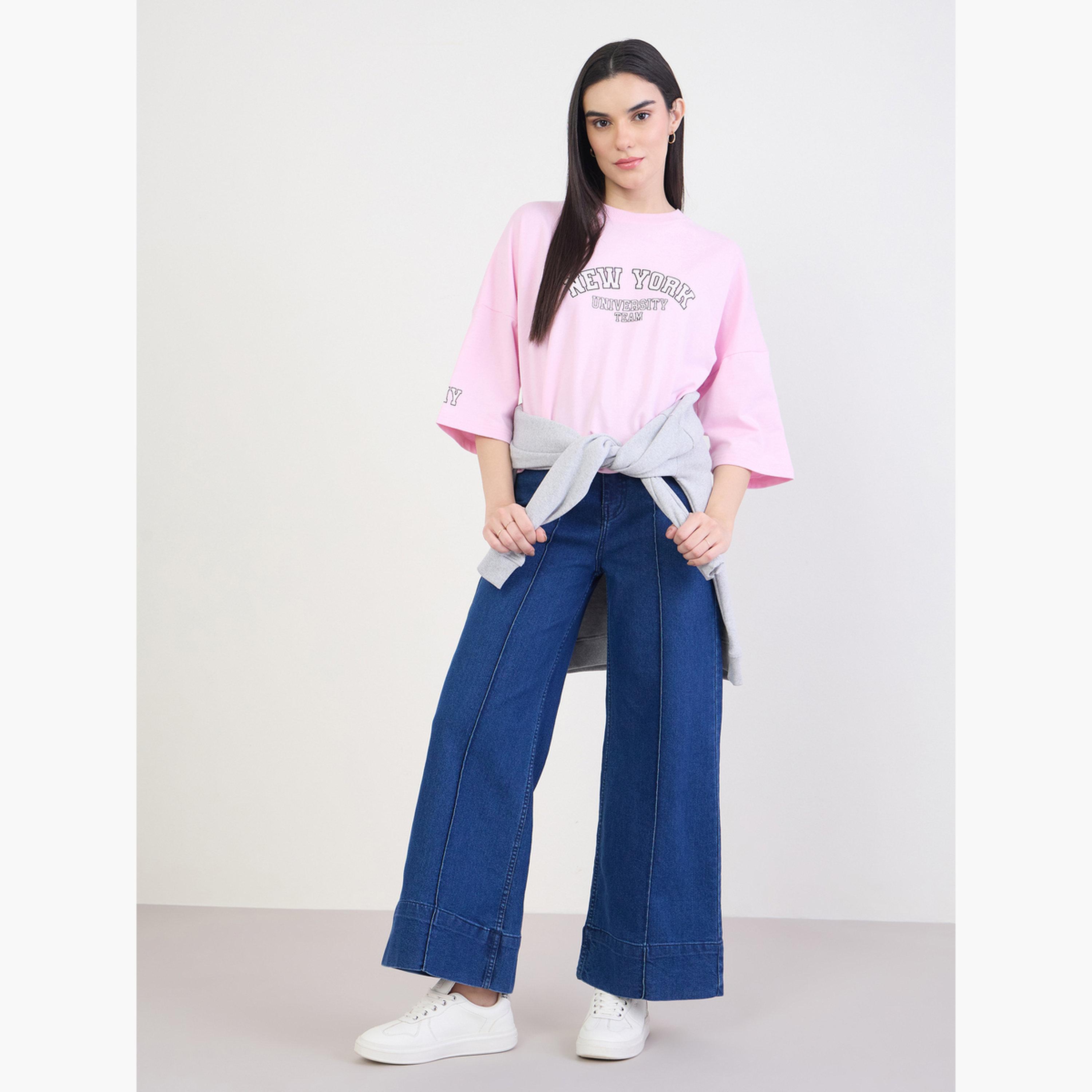 ستايلي - تي شيرت مقاس واسع برسومات نيويورك لون وردي-women-clothing-tshirts-image-2