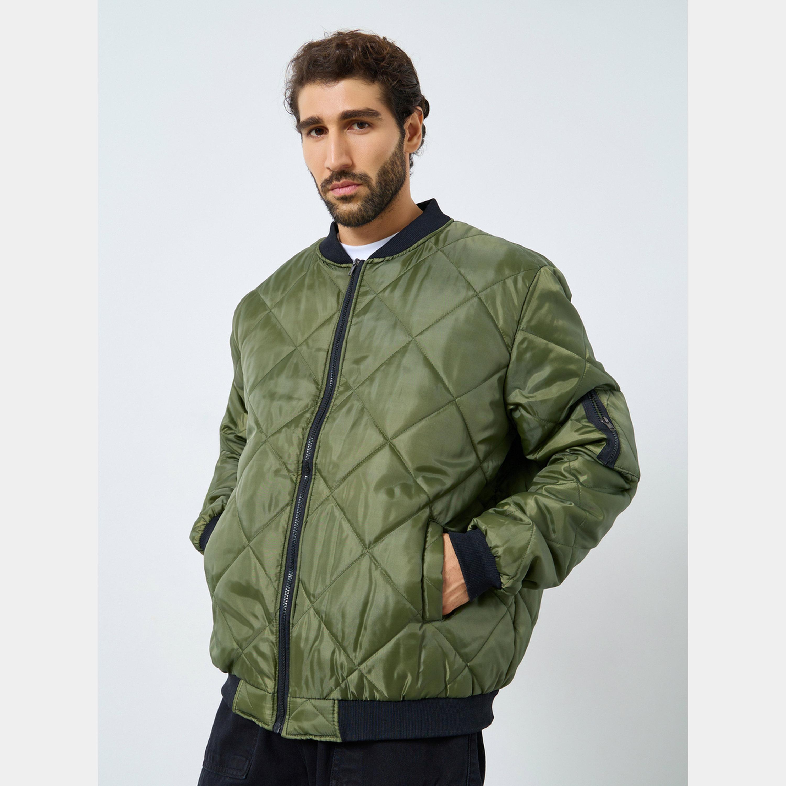 ستايلي - جاكيت رجالي خفيف الوزن مبطن برقبة دائرية وأكمام طويلة وسحاب-men-clothing-jacketsandblazers-jackets-image-3