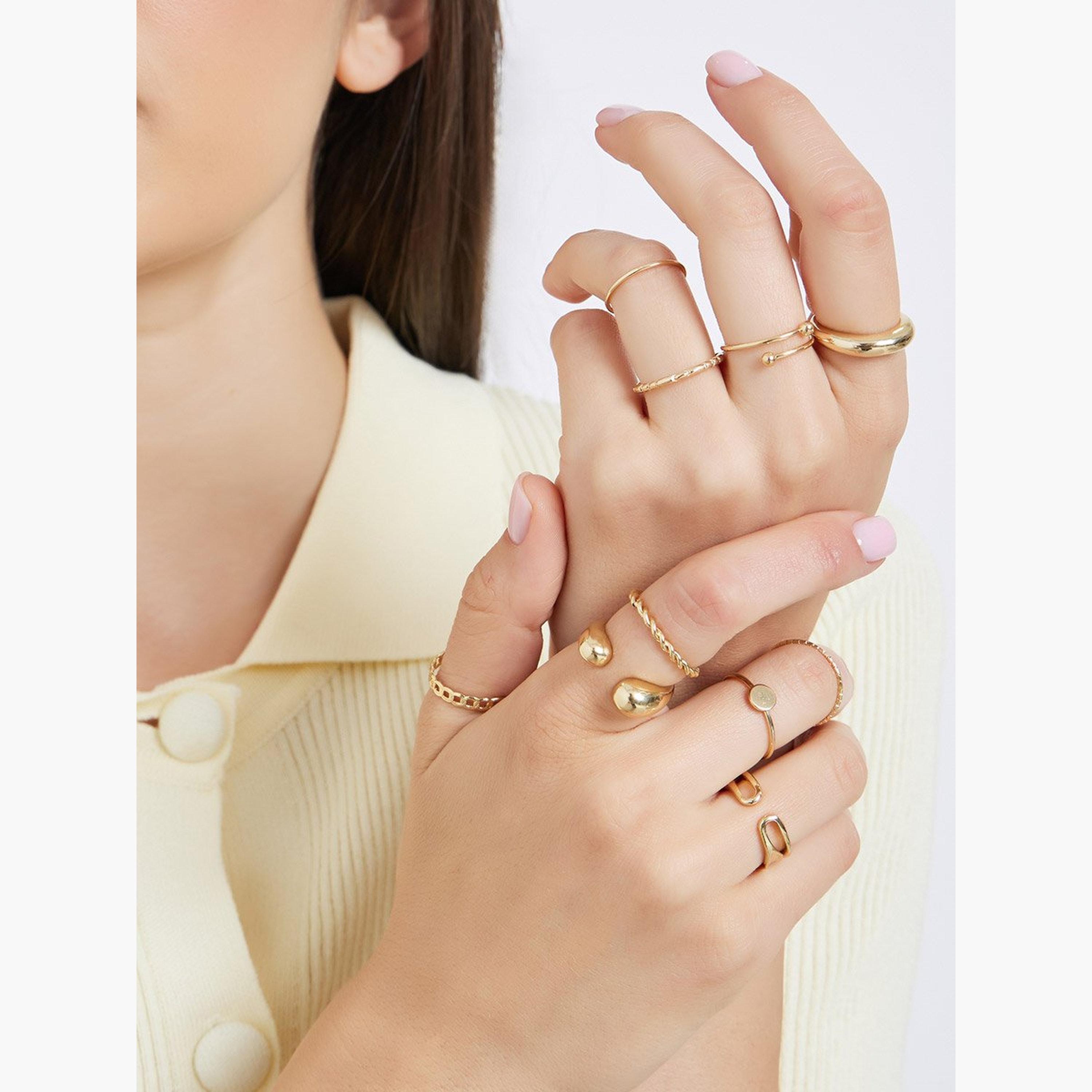 مجموعة من 10 - خواتم متنوعة-women-watchesandjewellery-jewellery-rings-image-1