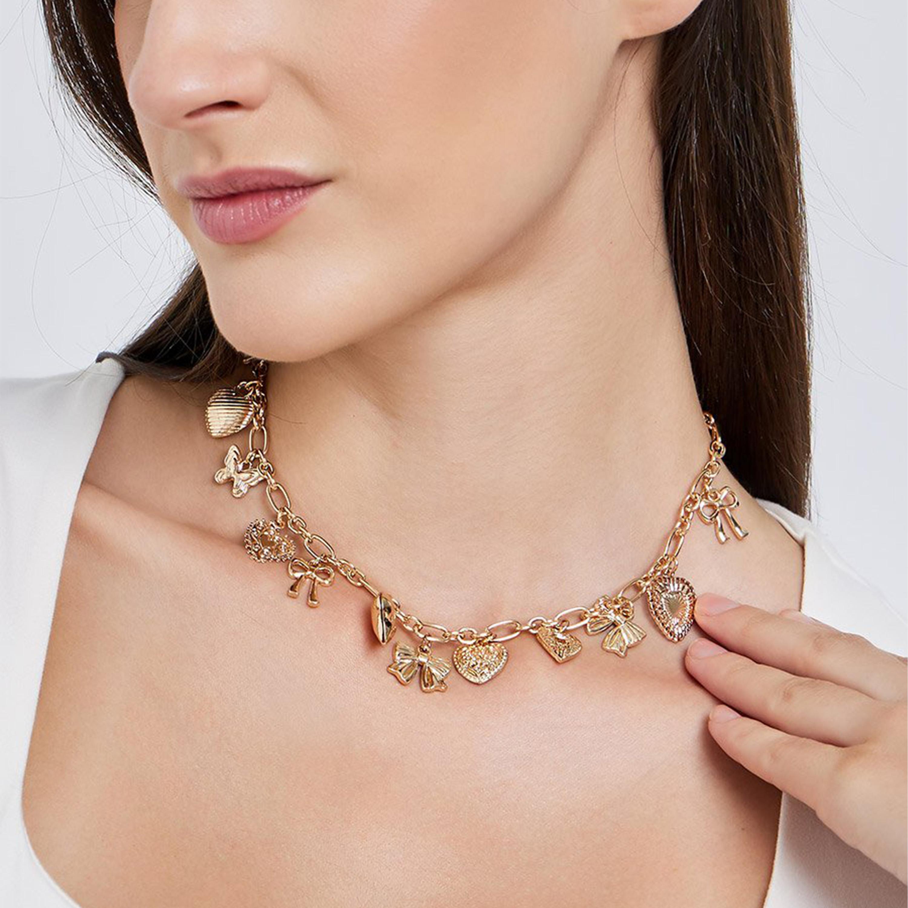 قلادة بحُلي مُتدلي على شكل قلب-women-watchesandjewellery-jewellery-necklacesandpendants-image-1