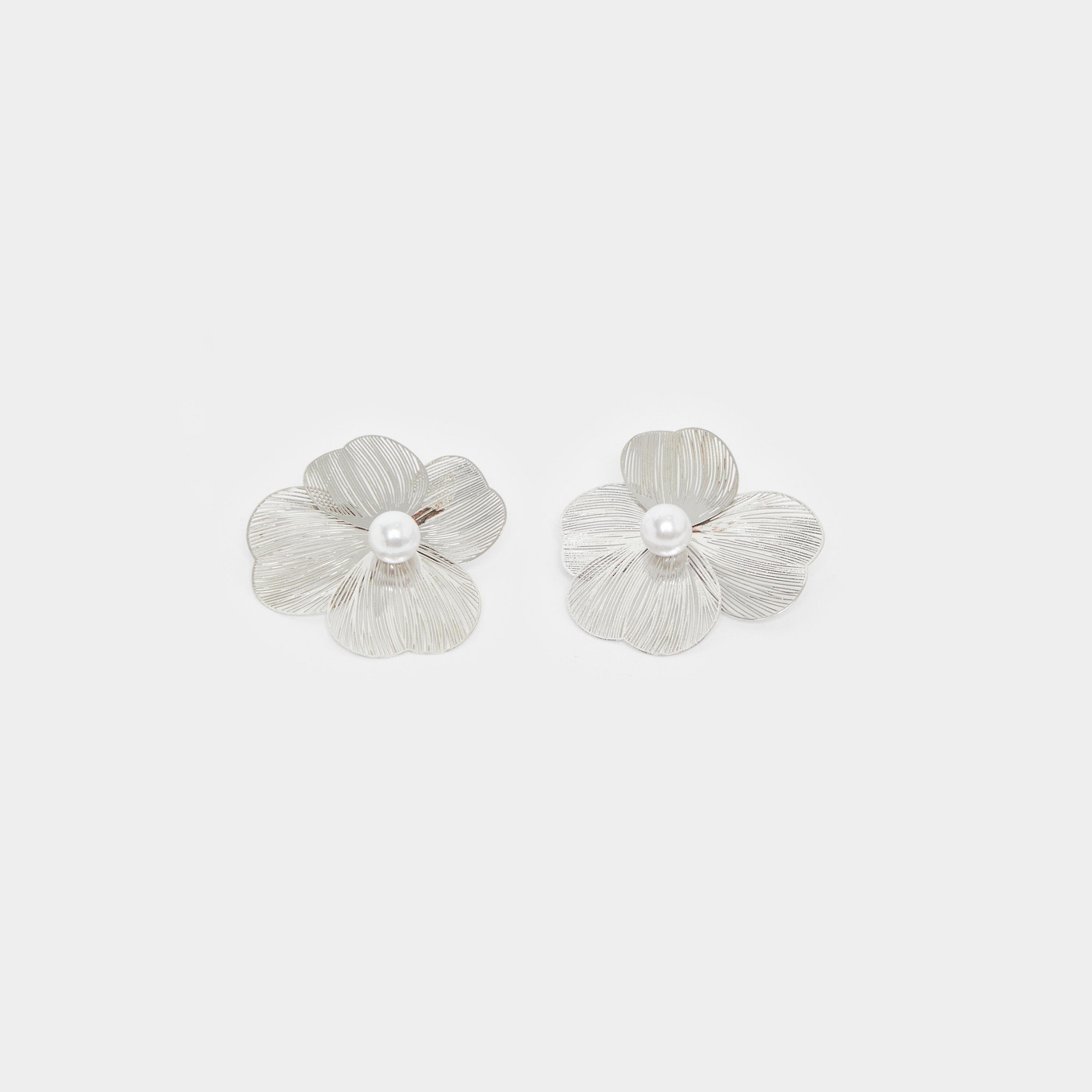 Styli 2-Piece Flat Chain Necklace and Flower Earrings Set-women-watchesandjewellery-jewellery-jewellerysets-image-5