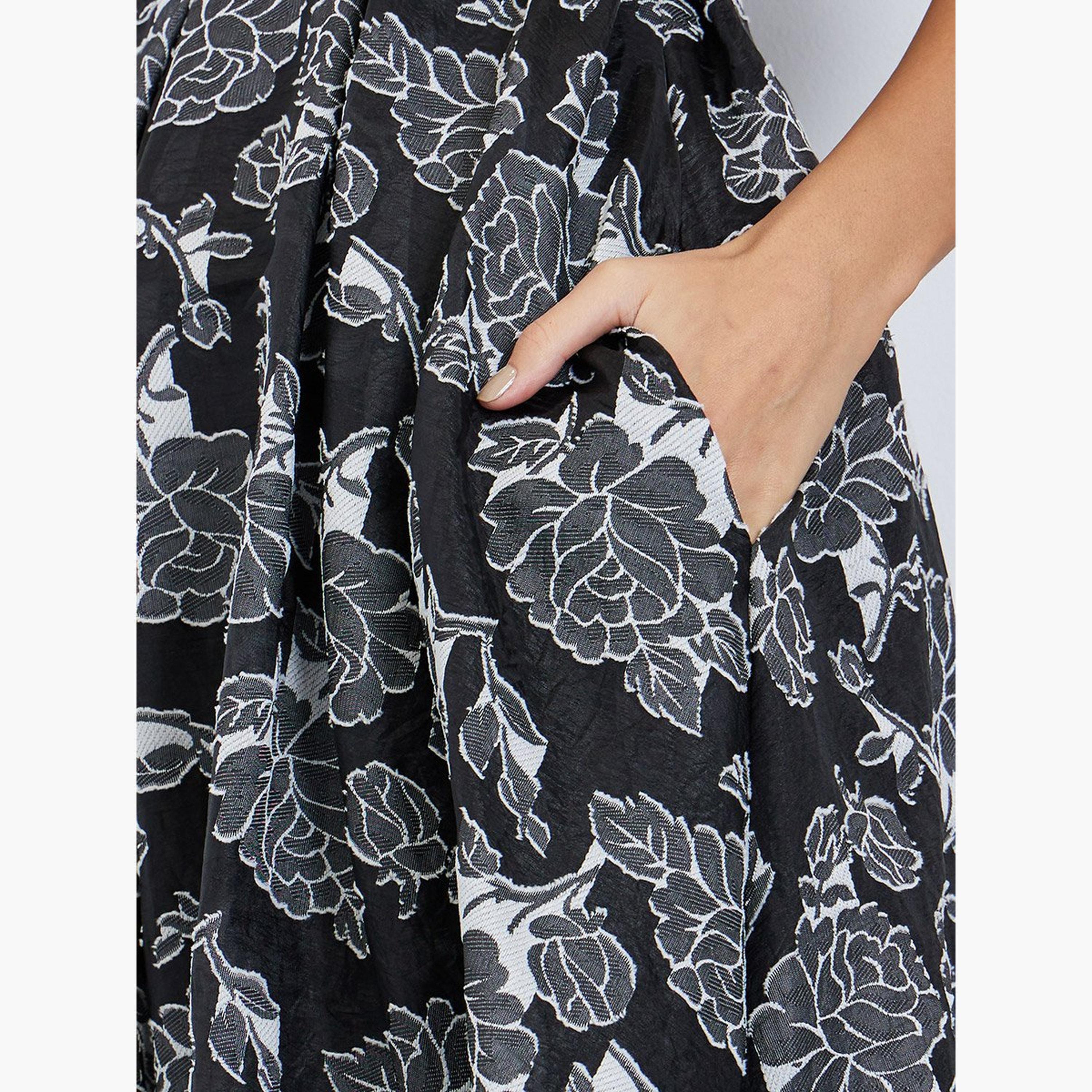 ستايلي - فستان ميدي بأكمام منتفخة وطبعة زهور لون أسود-women-clothing-dresses-image-3