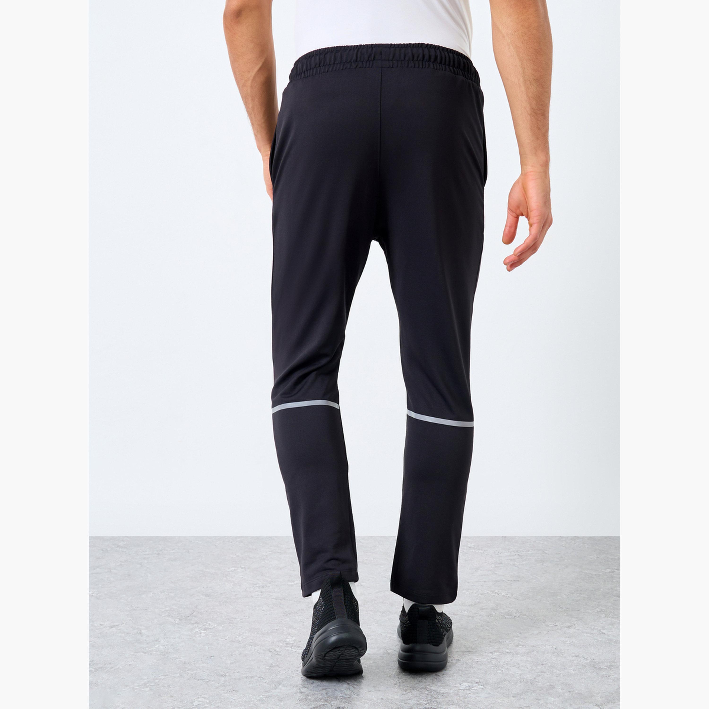 جوغر سادة بقصة ضيقة-men-clothing-bottoms-joggers-image-1