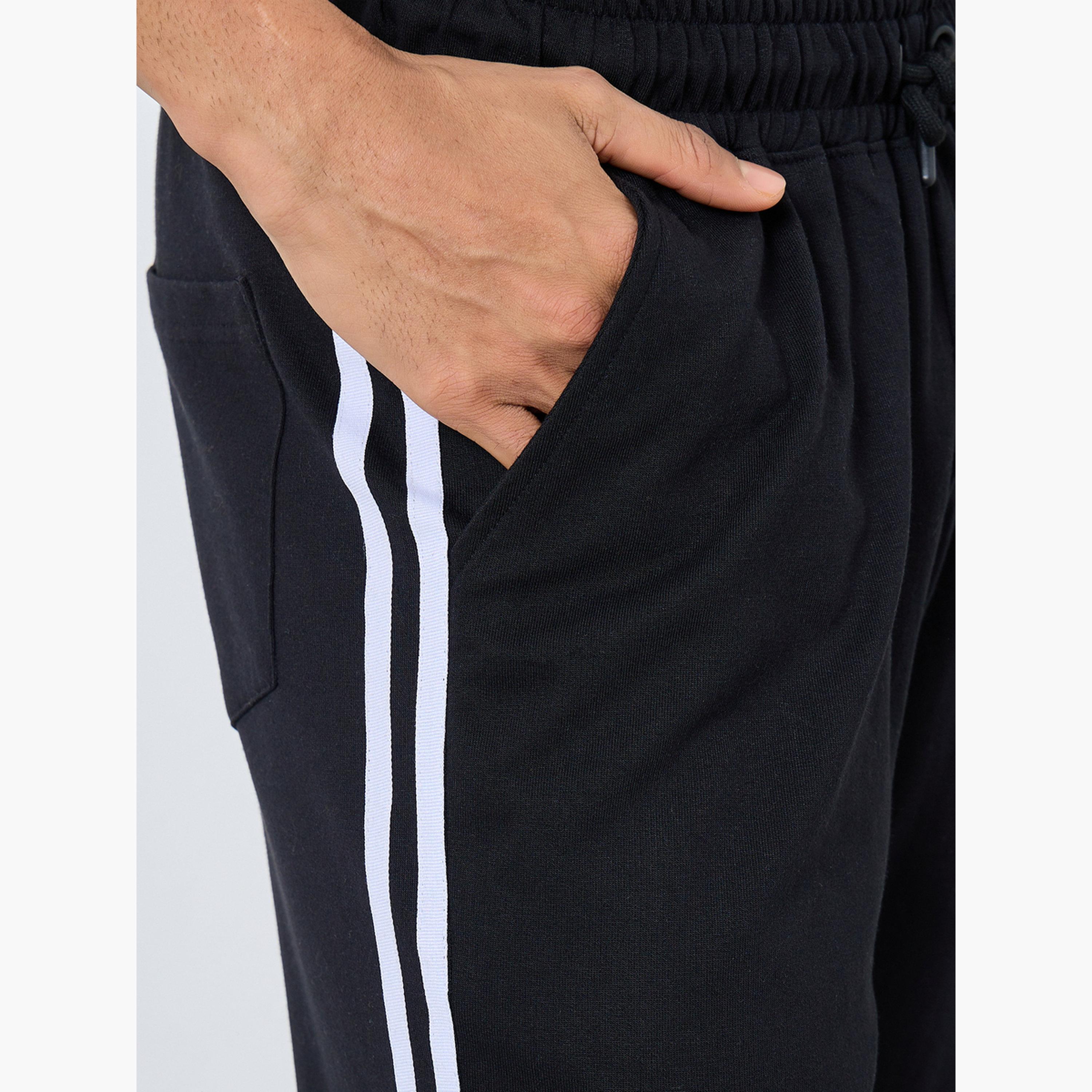 ستايلي - بنطال رياضي مخطط باللون الأسود للرجال-men-clothing-bottoms-joggers-image-3