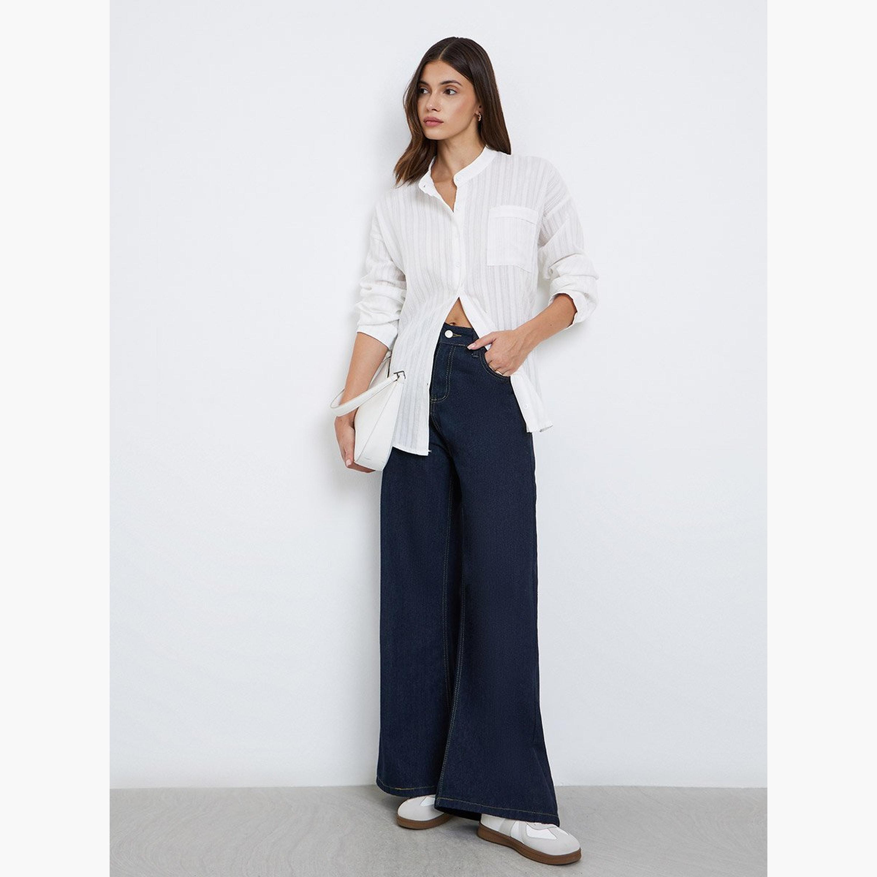 تيك تو - قمصان للنساء بيضاء مقاس كبير ذات نسيج منقوش-women-clothing-shirtsandblouses-shirts-image-1