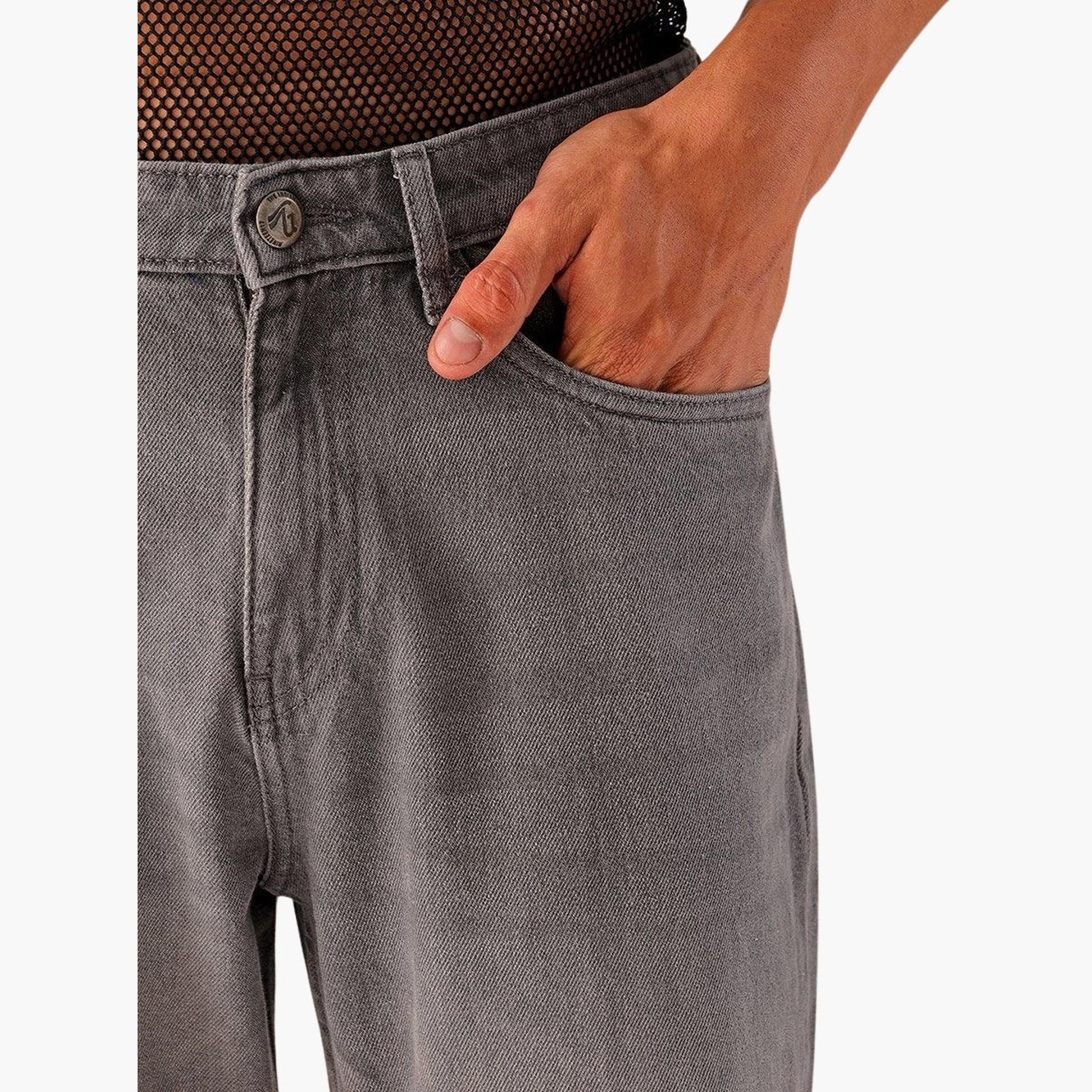 ذا انديان كراج كو × ستايلي - بنطال جينز للرجال فضفاض متوسط ​​الارتفاع-men-clothing-bottoms-jeans-image-6