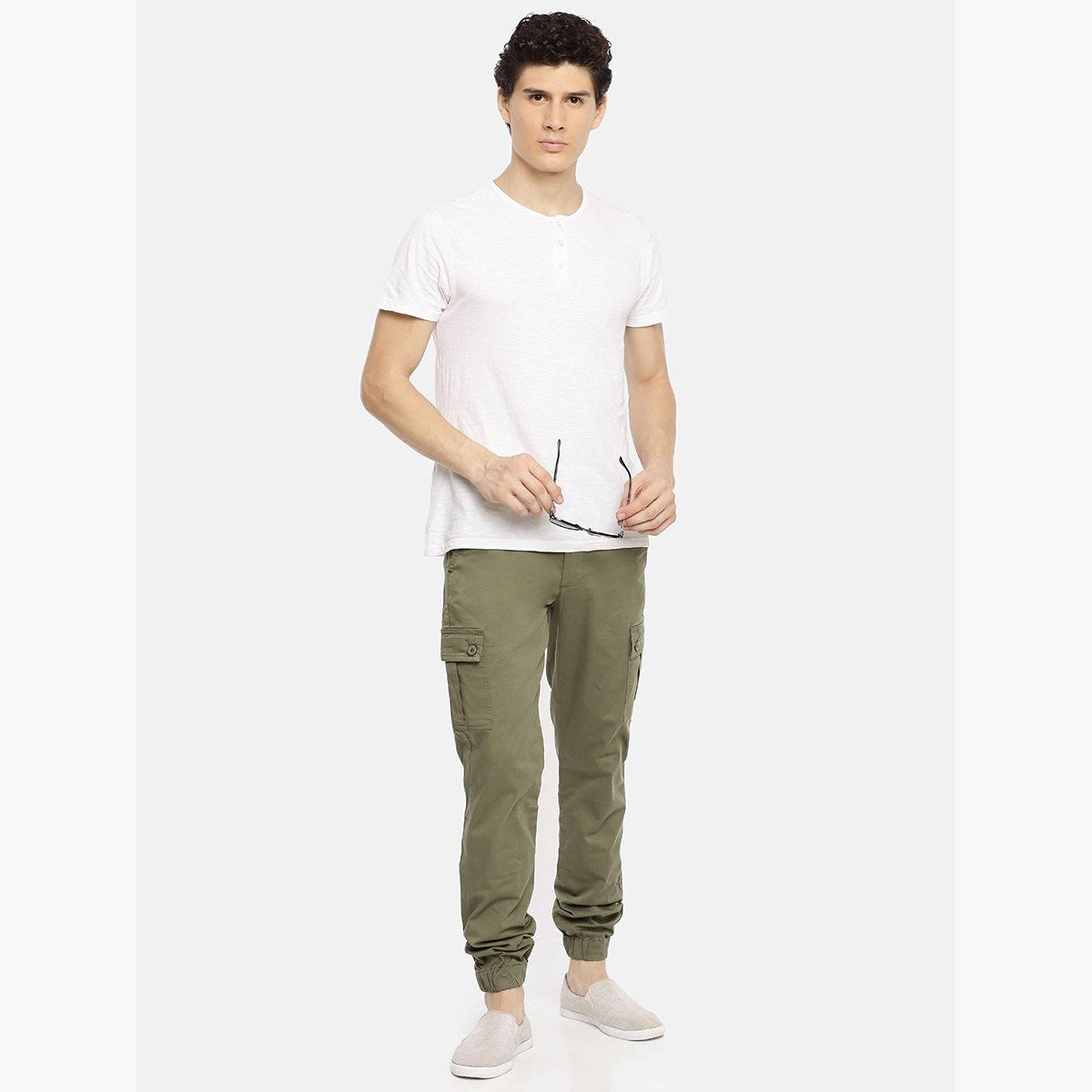 ذا انديان كراج كو × ستايلي - بنطال كارغو للرجال أخضر متوسط ​​الارتفاع تصميم ضيق-men-clothing-bottoms-joggers-image-5