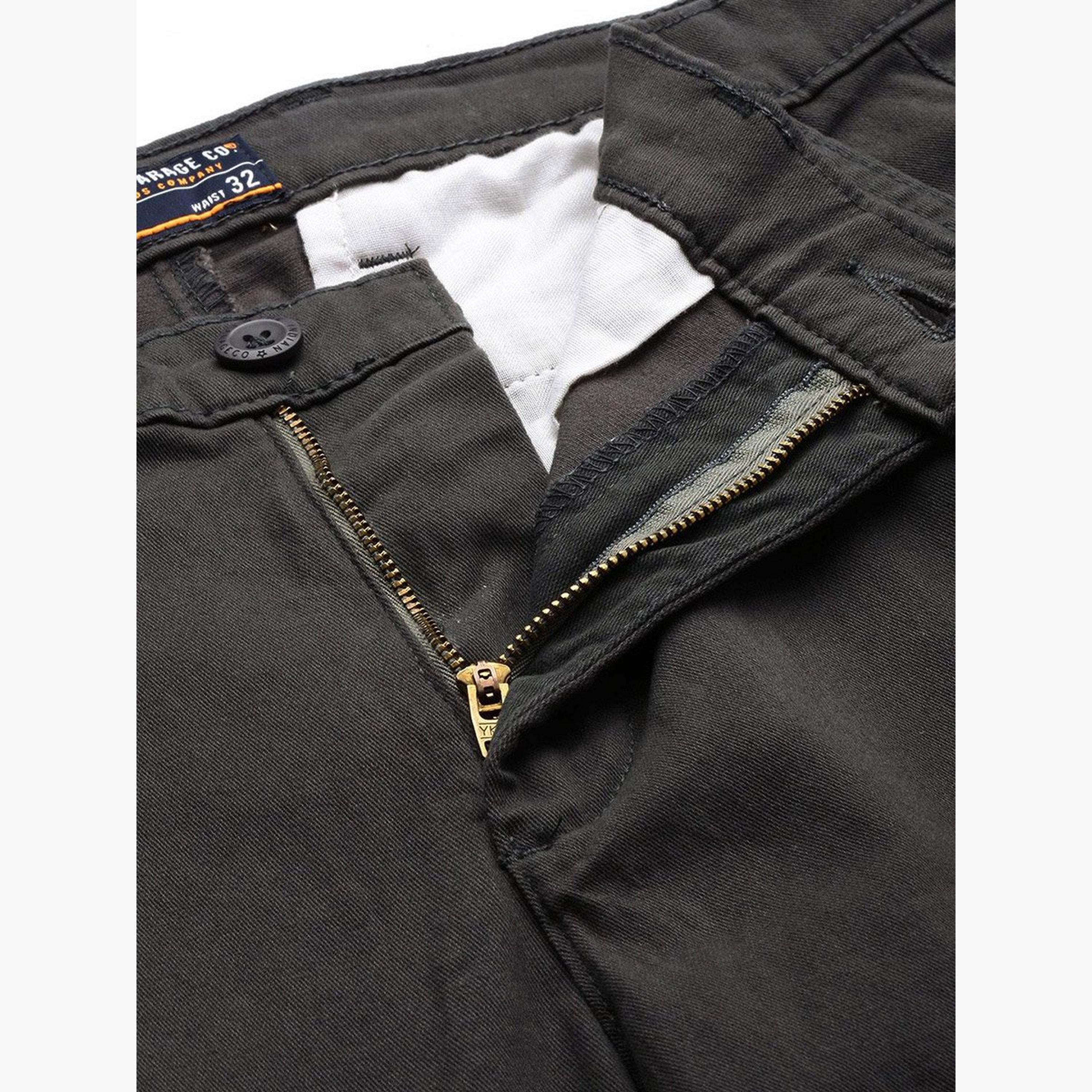 ذا انديان كراج كو × ستايلي - بنطال كارجو للرجال أسود سادة تصميم ضيق-men-clothing-bottoms-joggers-image-4