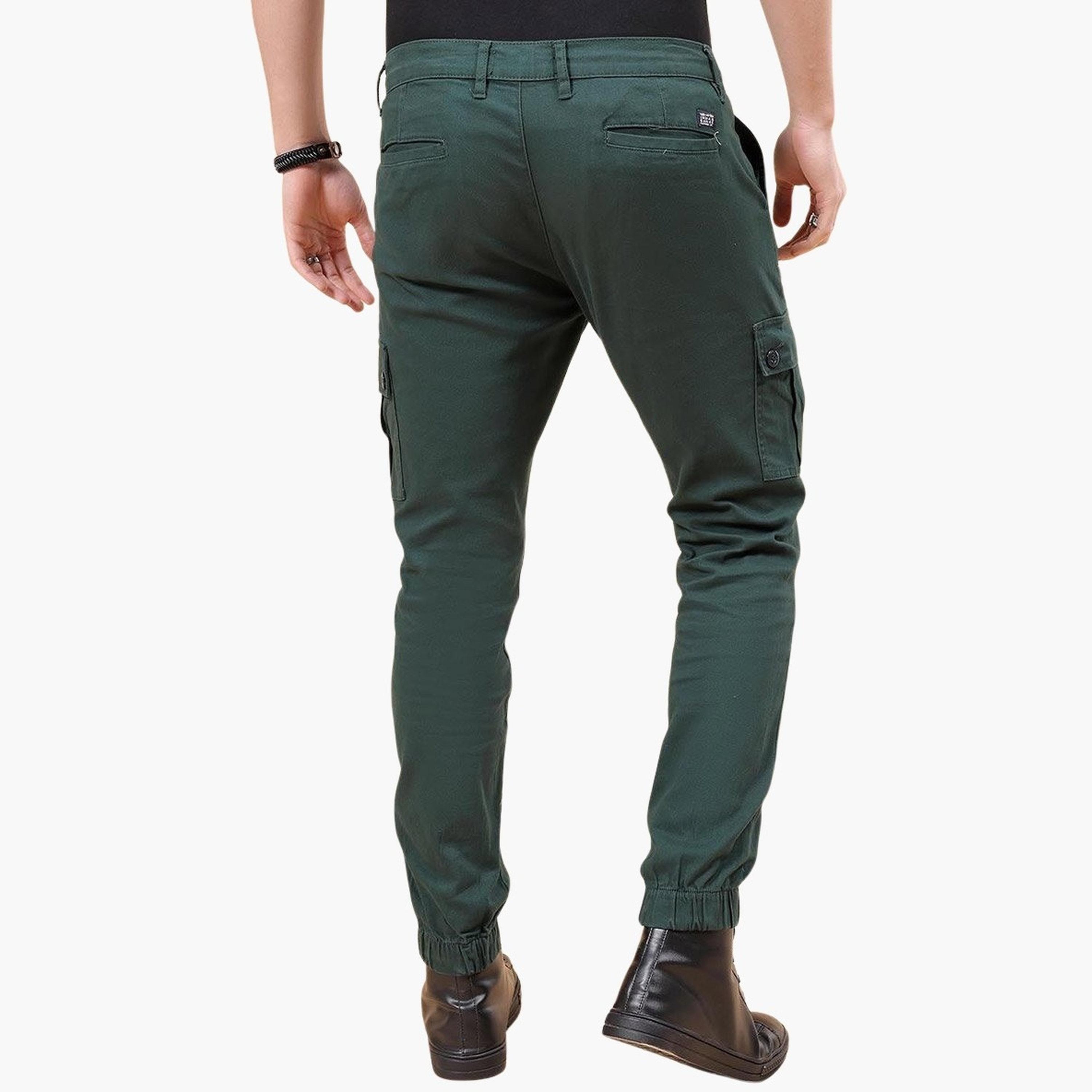 ذا انديان كراج كو × ستايلي - بنطال كارجو للرجال ضيق باللون الأخضر الداكن-men-clothing-bottoms-joggers-image-3