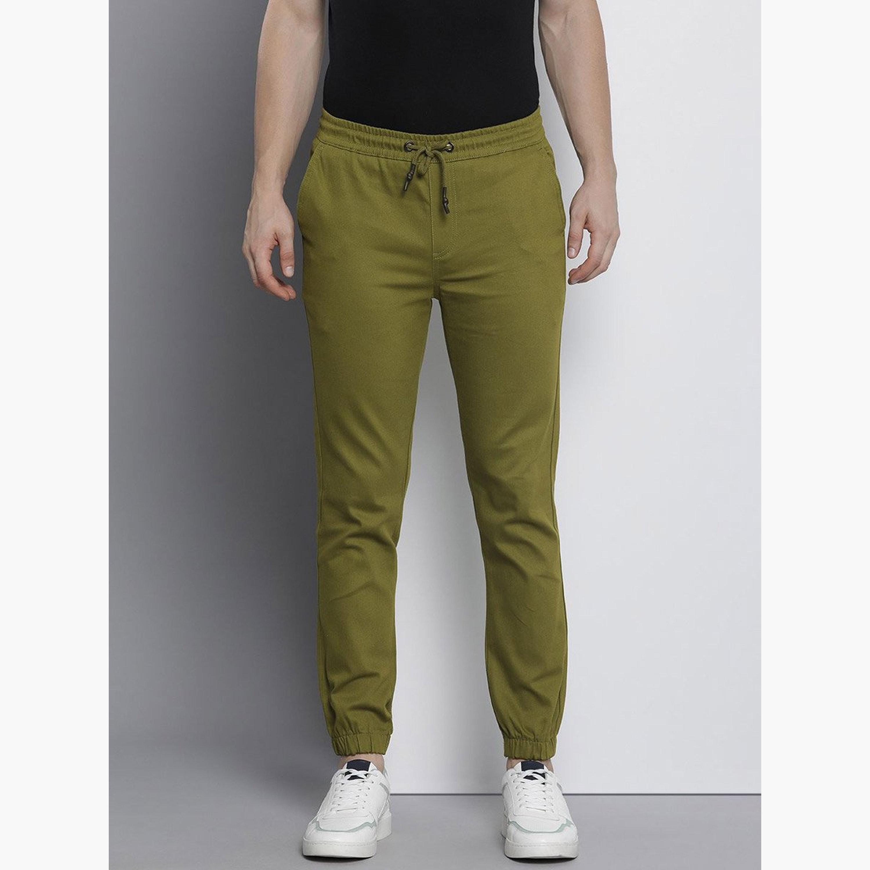 ذا انديان كراج كو × ستايلي - بنطال رياضي للرجال ضيق بلون زيتوني-men-clothing-bottoms-joggers-image-1