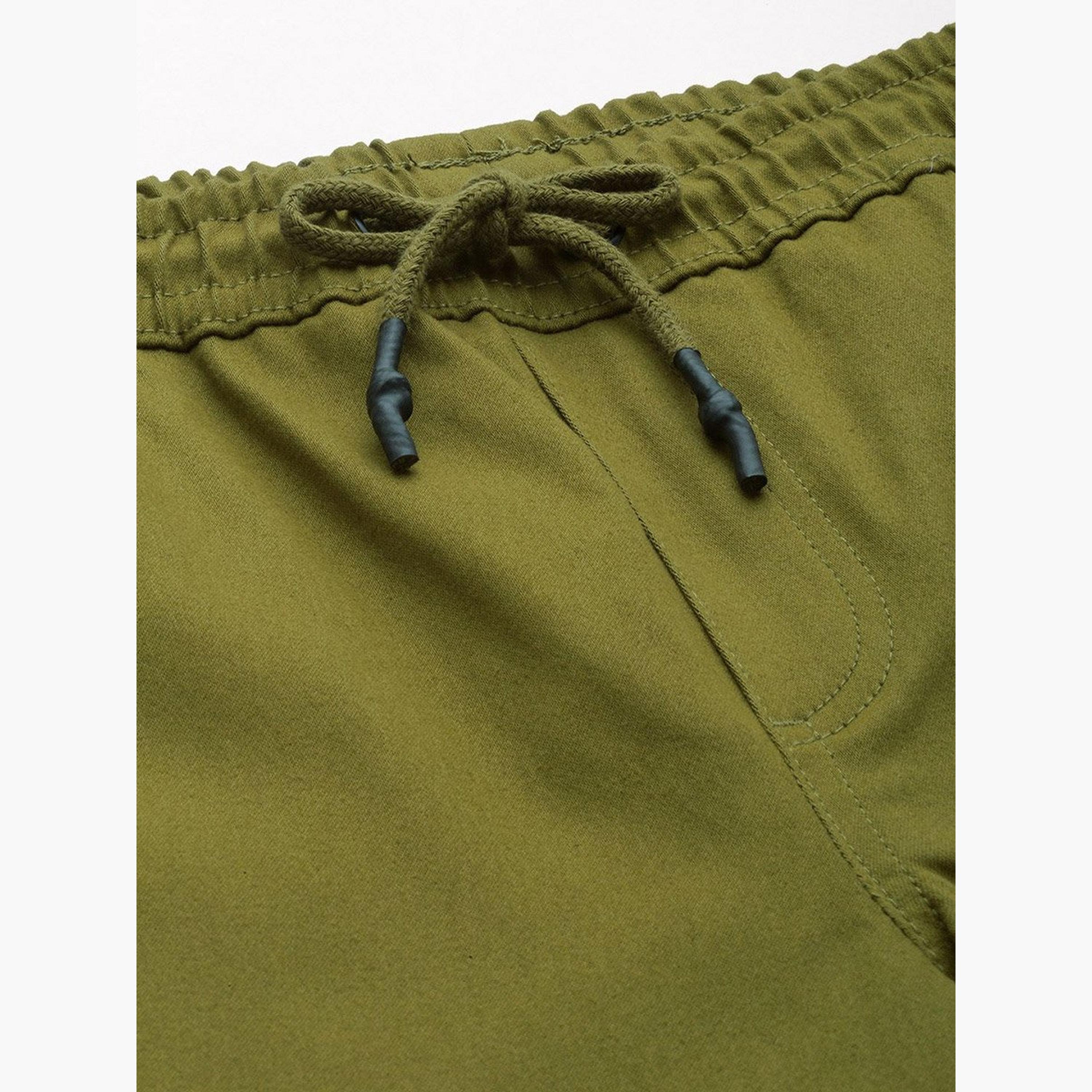 ذا انديان كراج كو × ستايلي - بنطال رياضي للرجال ضيق بلون زيتوني-men-clothing-bottoms-joggers-image-4